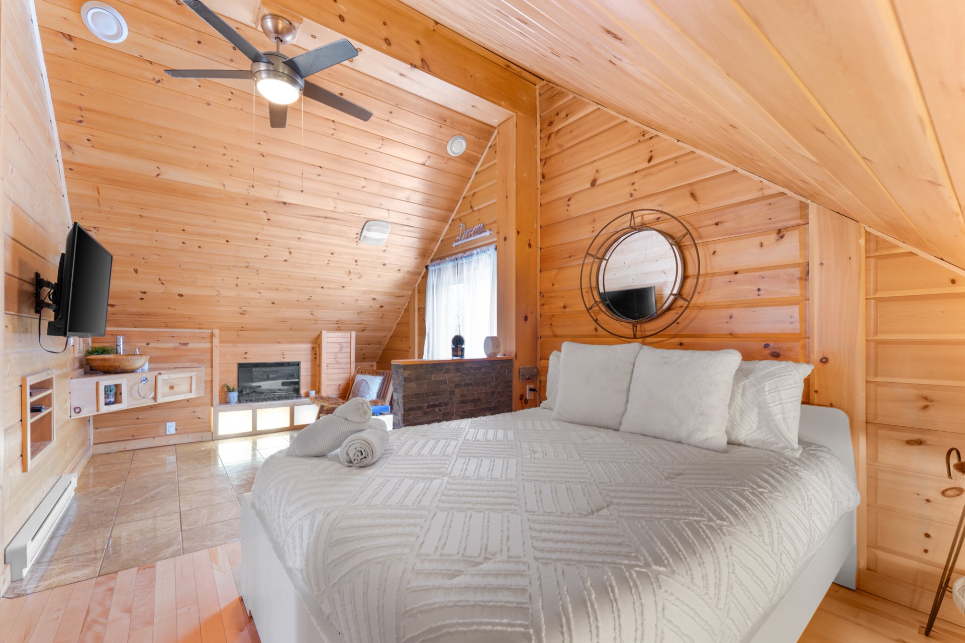 Photo - Primary bedroom