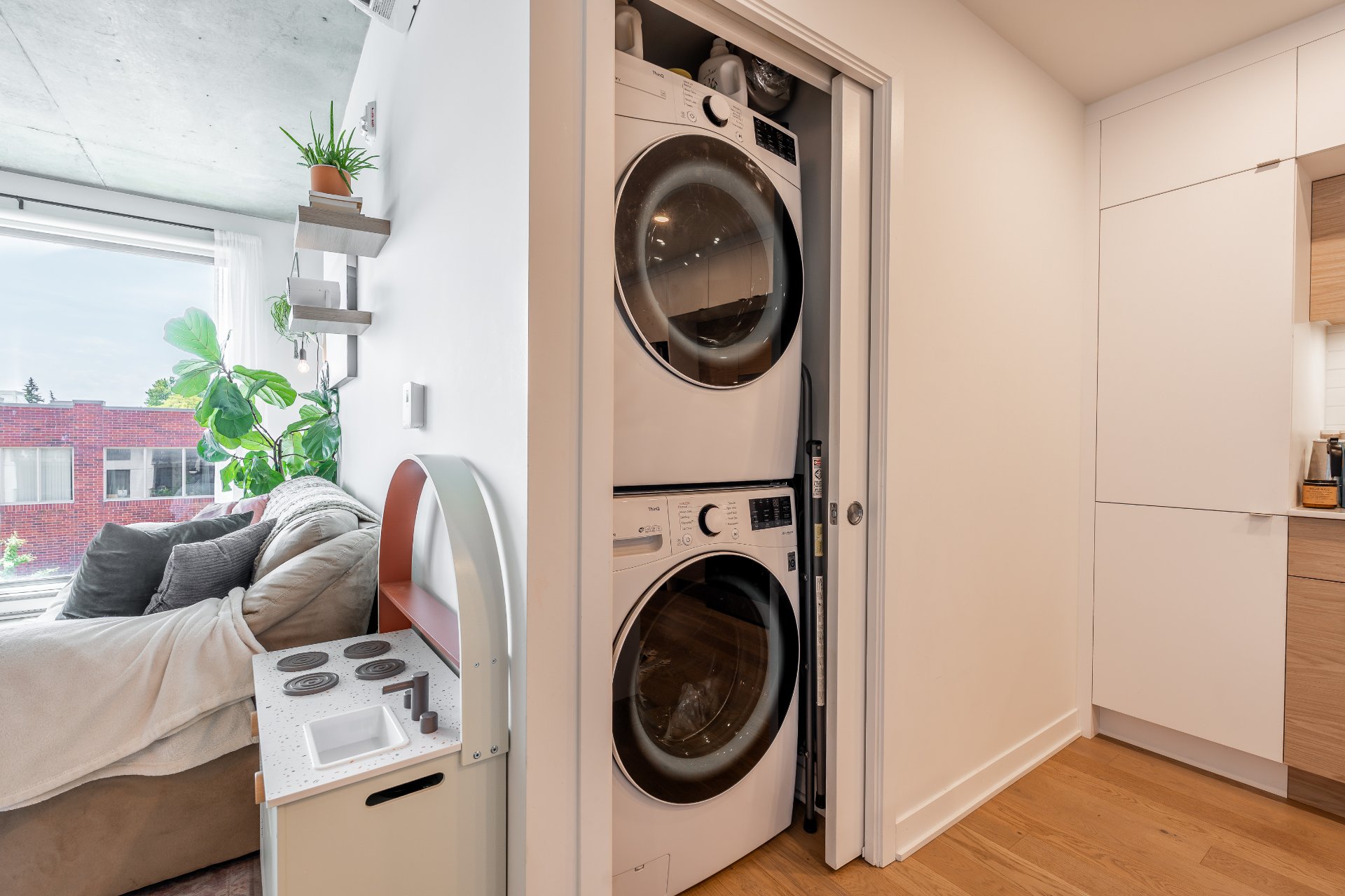 Photo - Laundry room