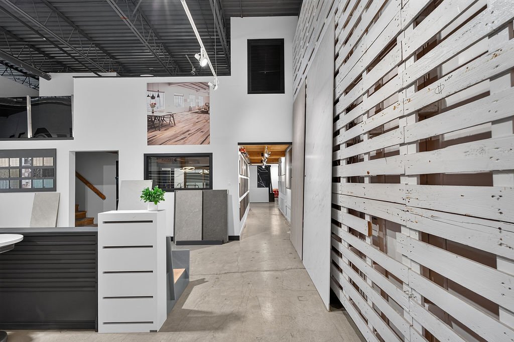 Photo - Commerce