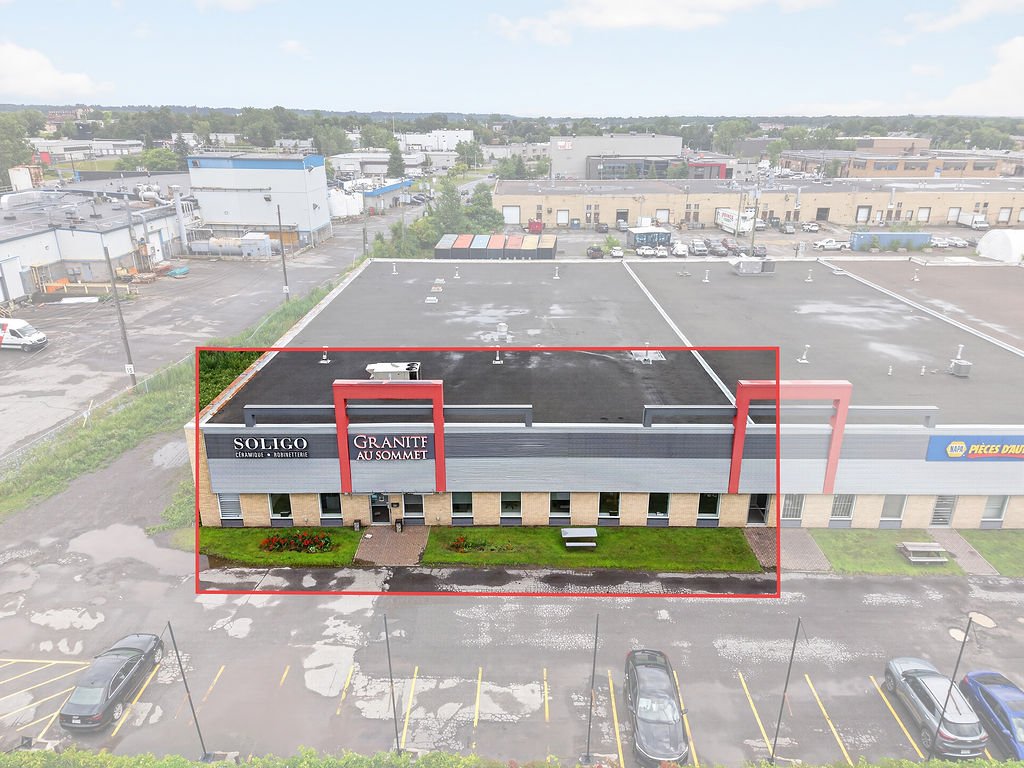 Photo - Frontage
