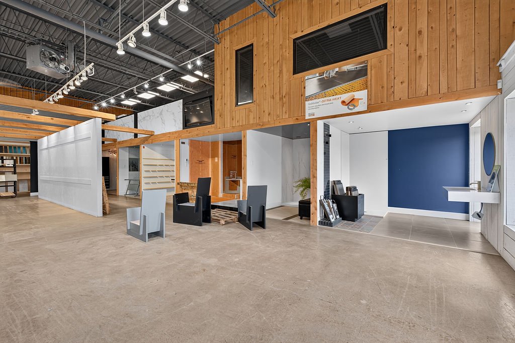 Photo - Mezzanine
