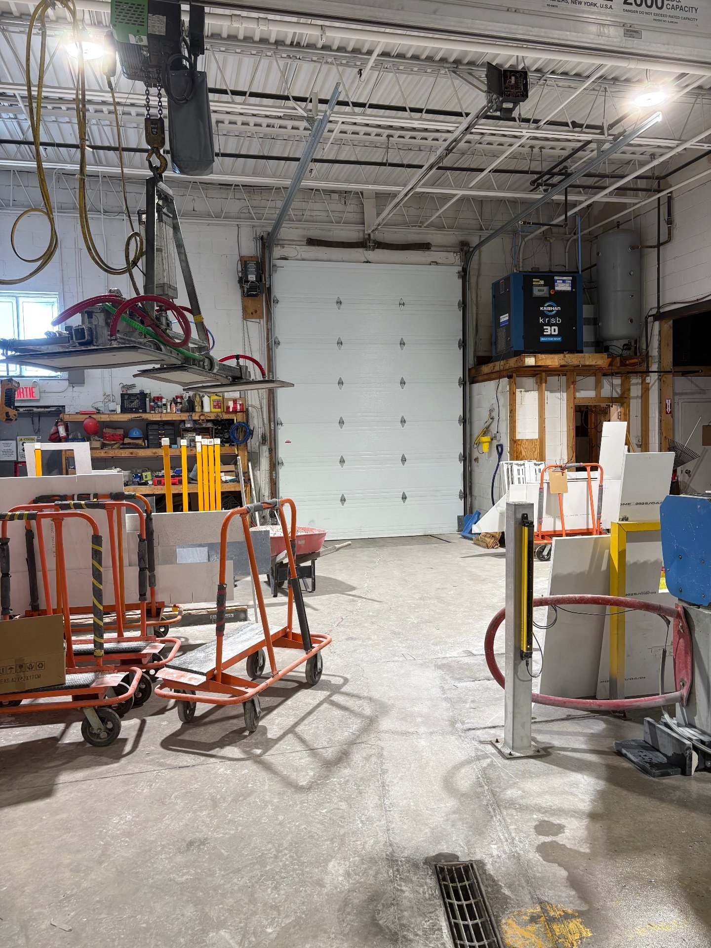 Photo - Shipping (door/dock)