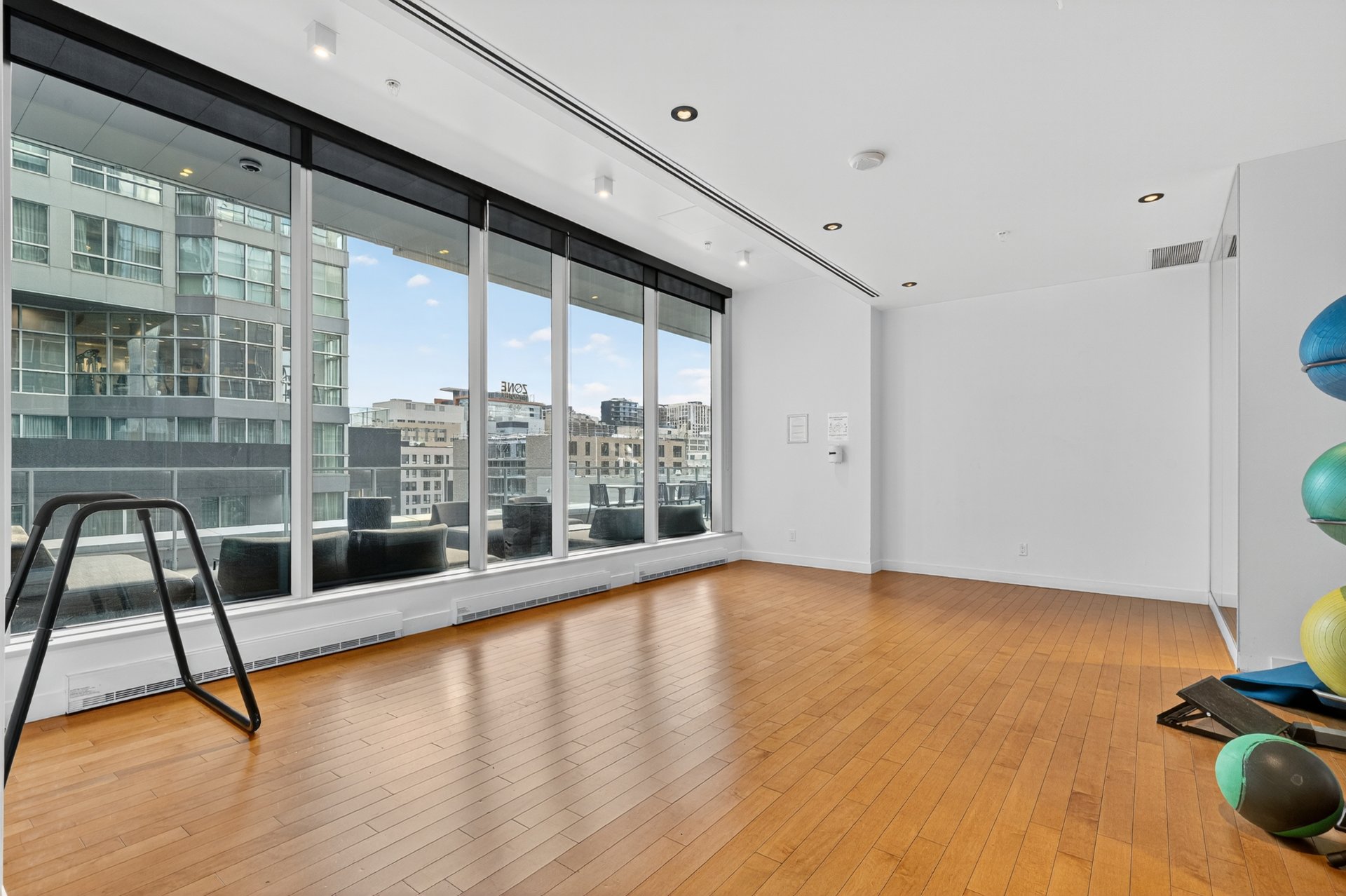 Photo - Exercise room