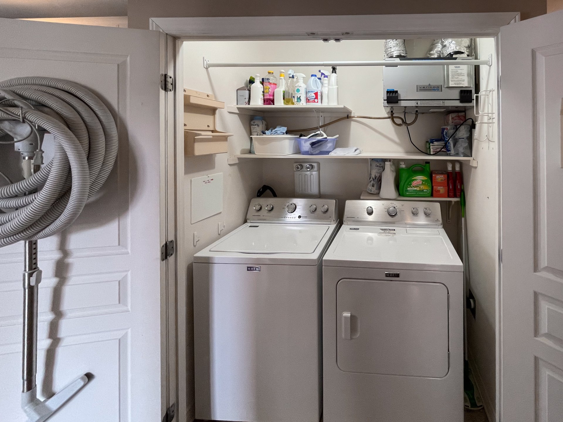 Photo - Laundry room