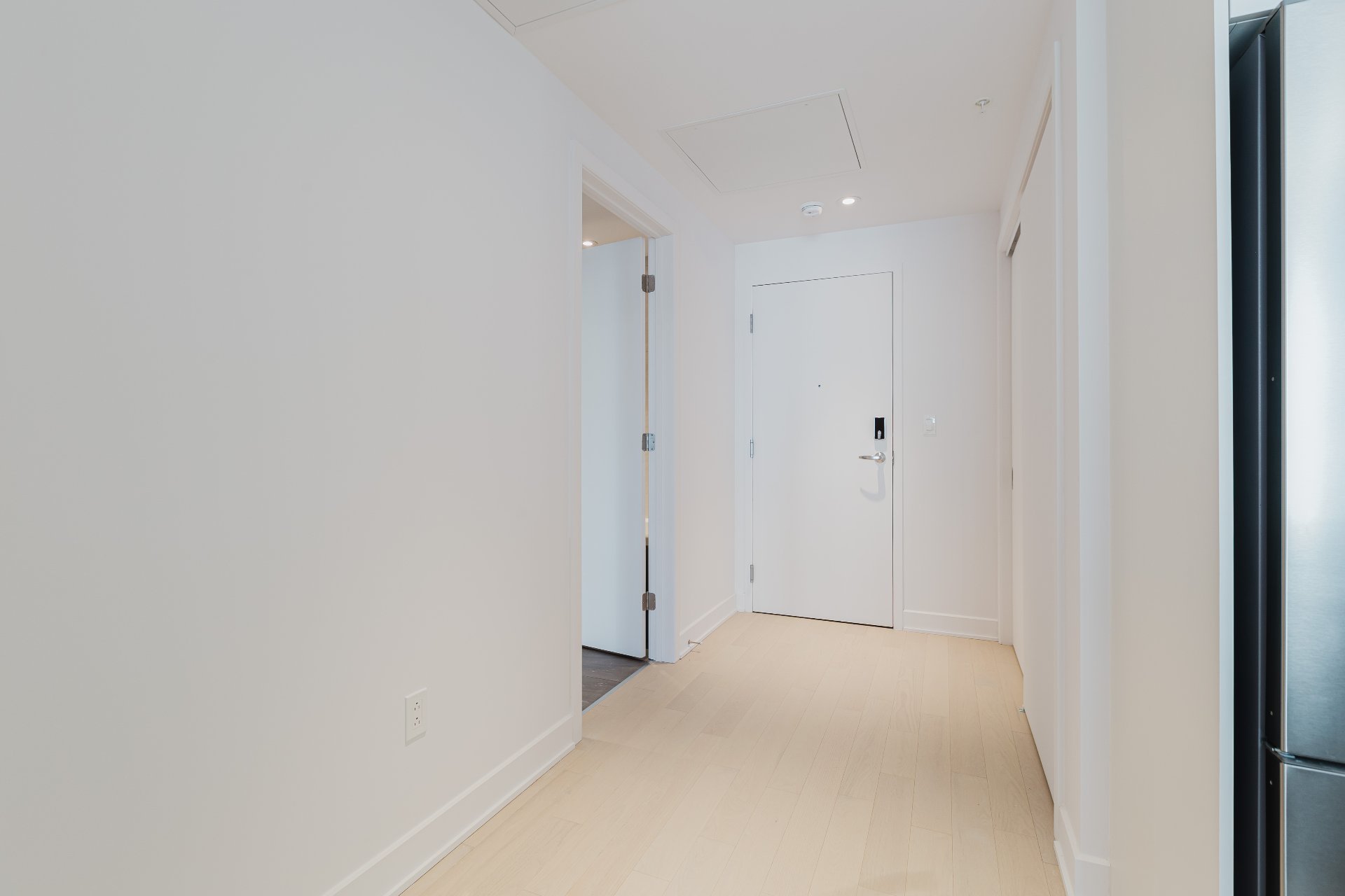 Photo - Interior