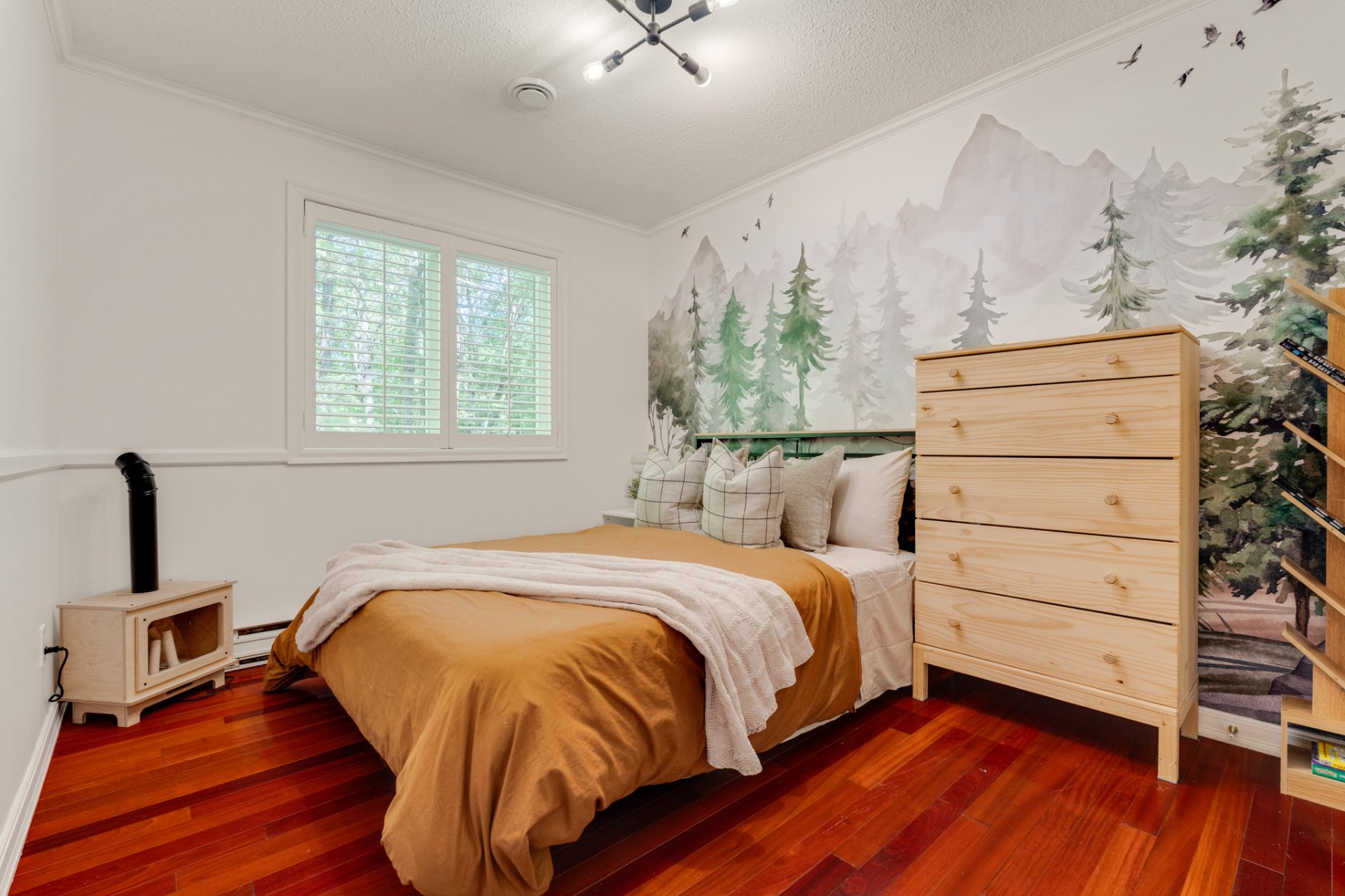Photo - Bedroom