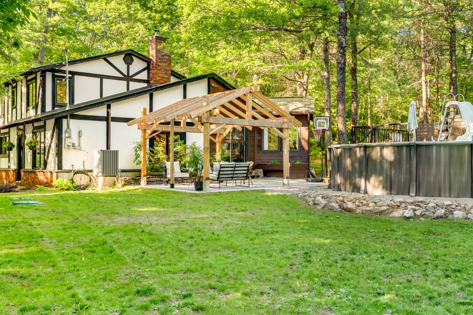 Photo - Backyard