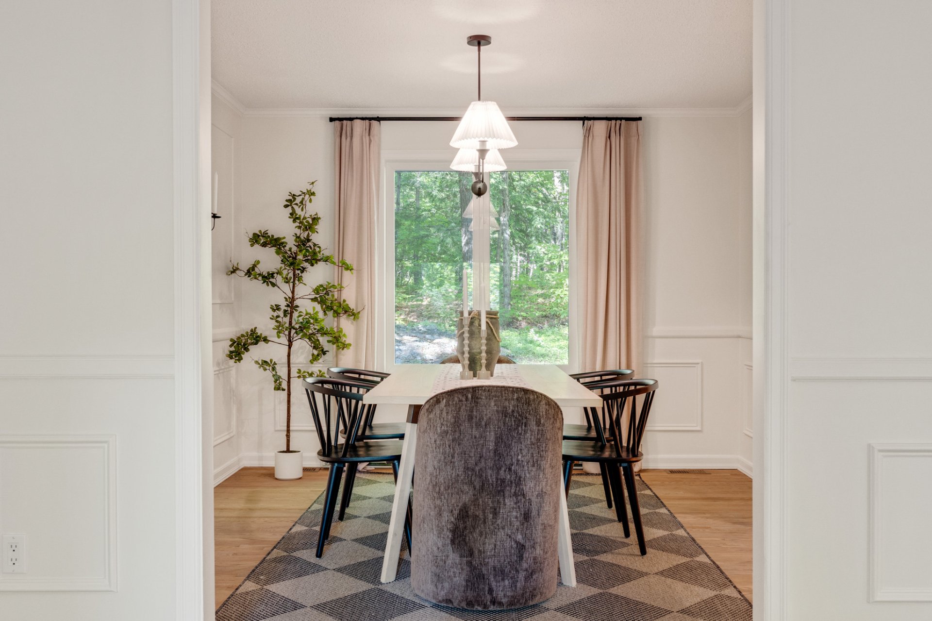 Photo - Dining room