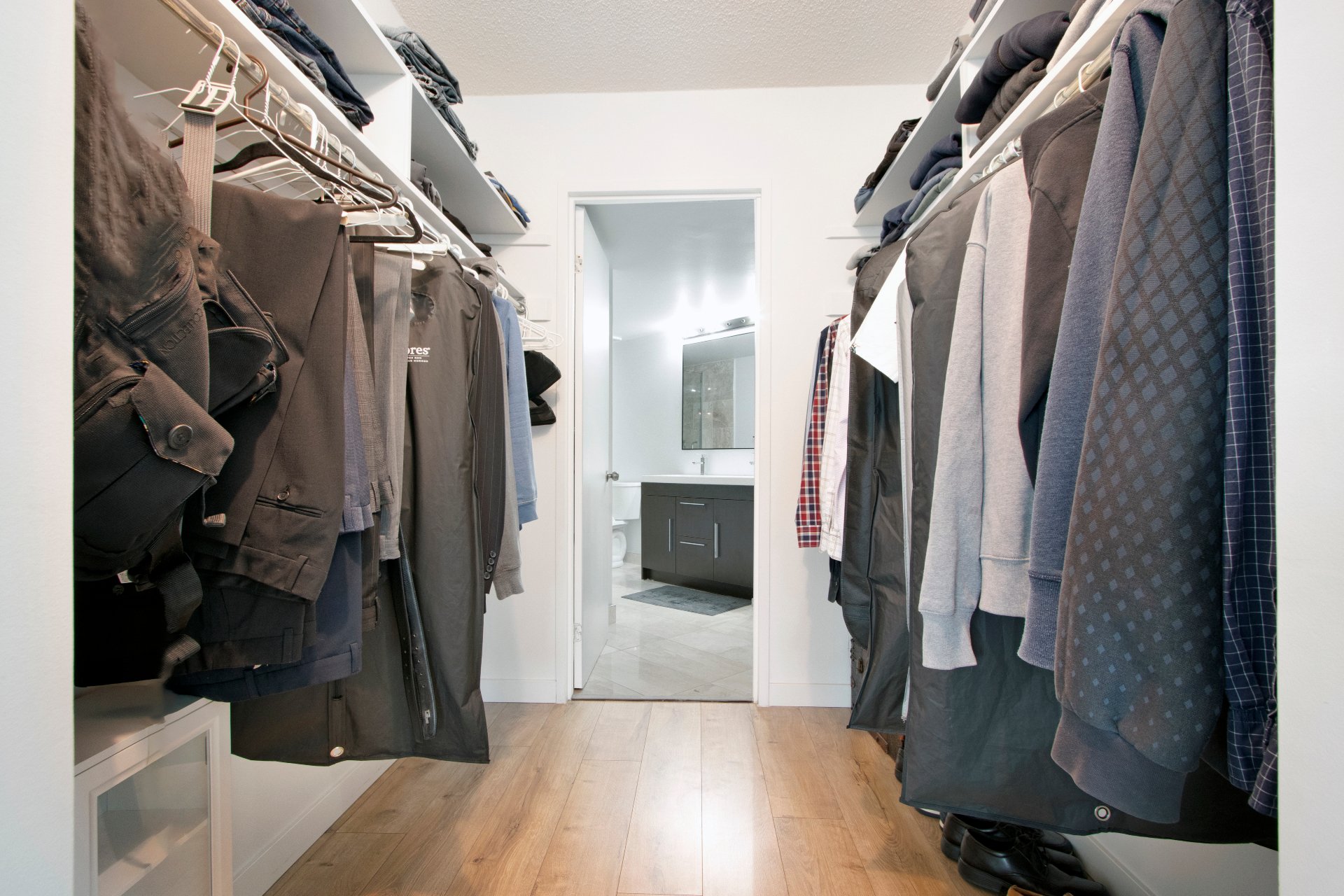 Photo - Walk-in closet
