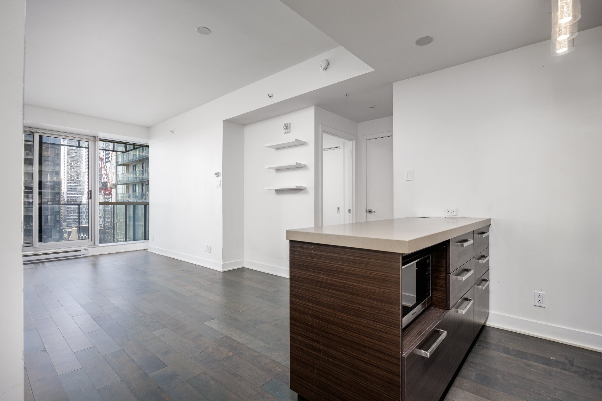 Photo - Interior