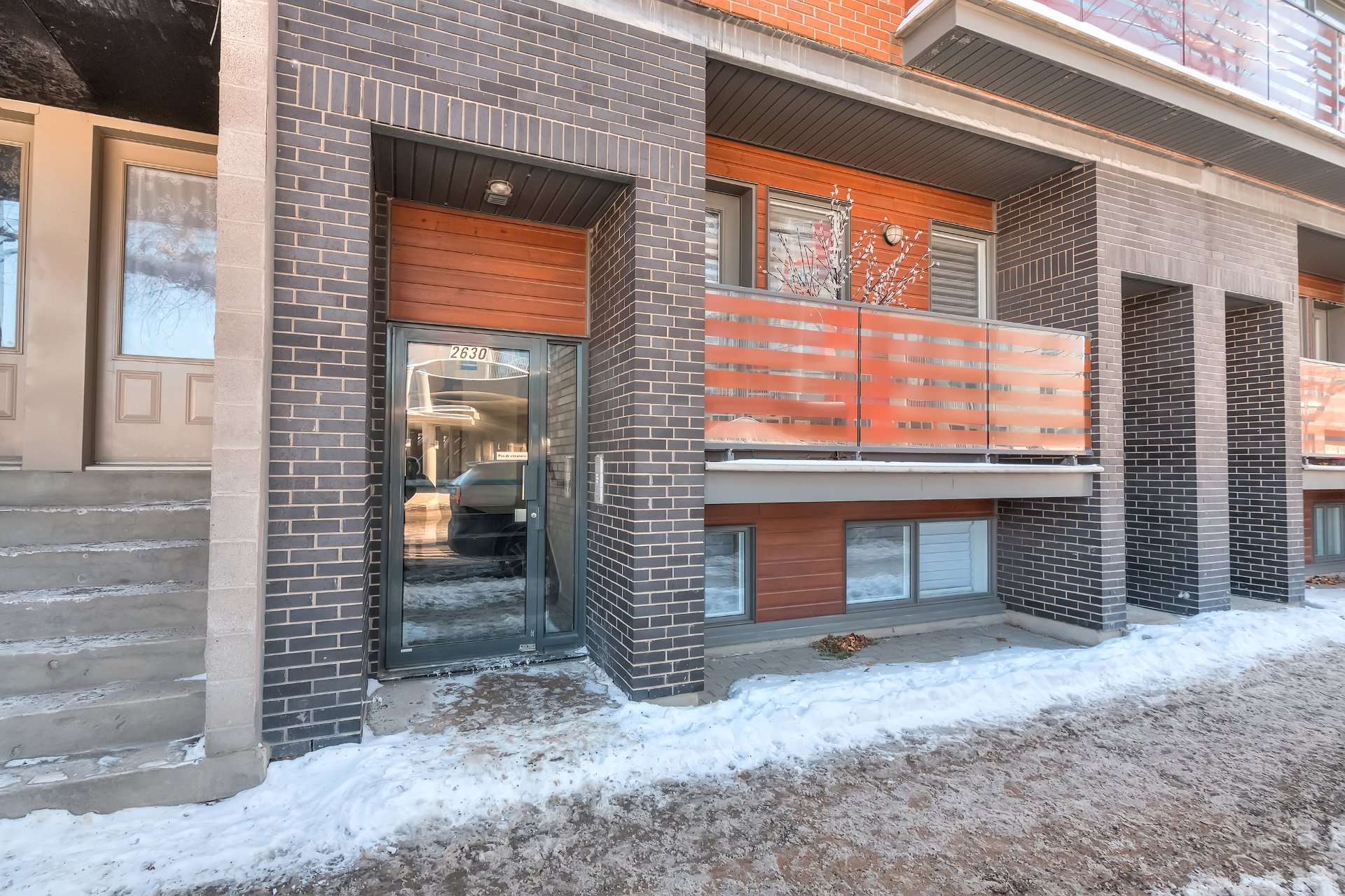 Photo - Entrée extérieure