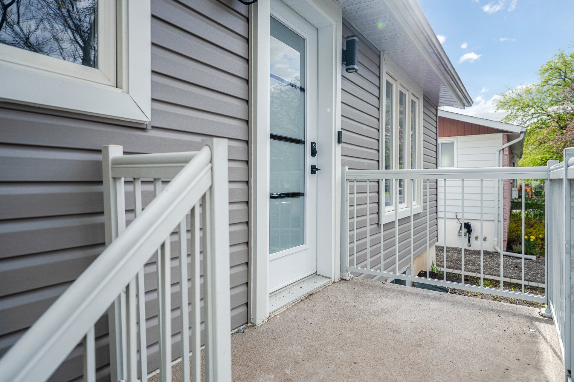 Photo - Exterior entrance