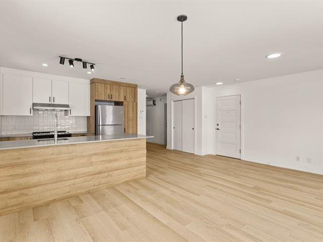 Photo - Kitchen