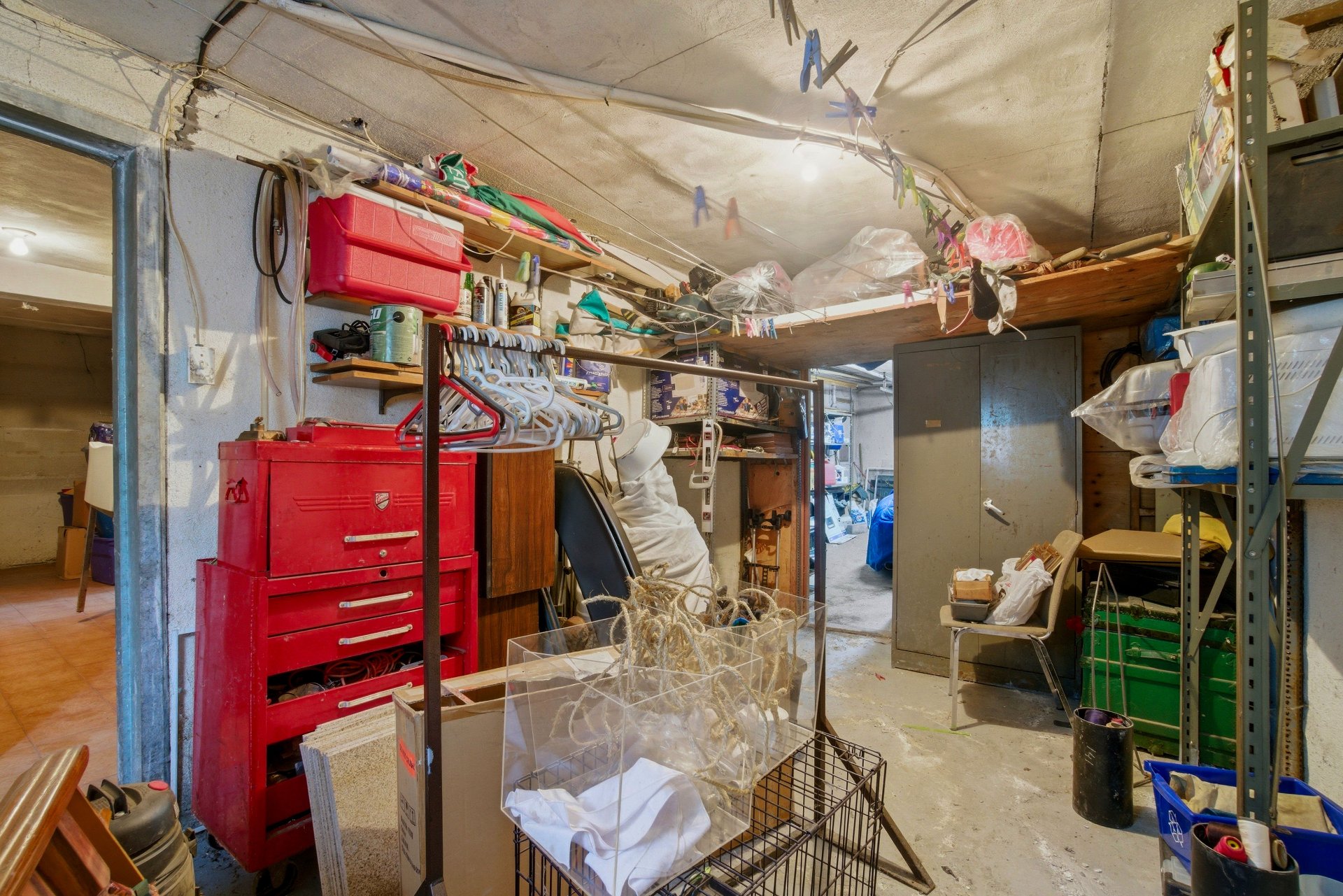 Photo - Cave/ chambre froide