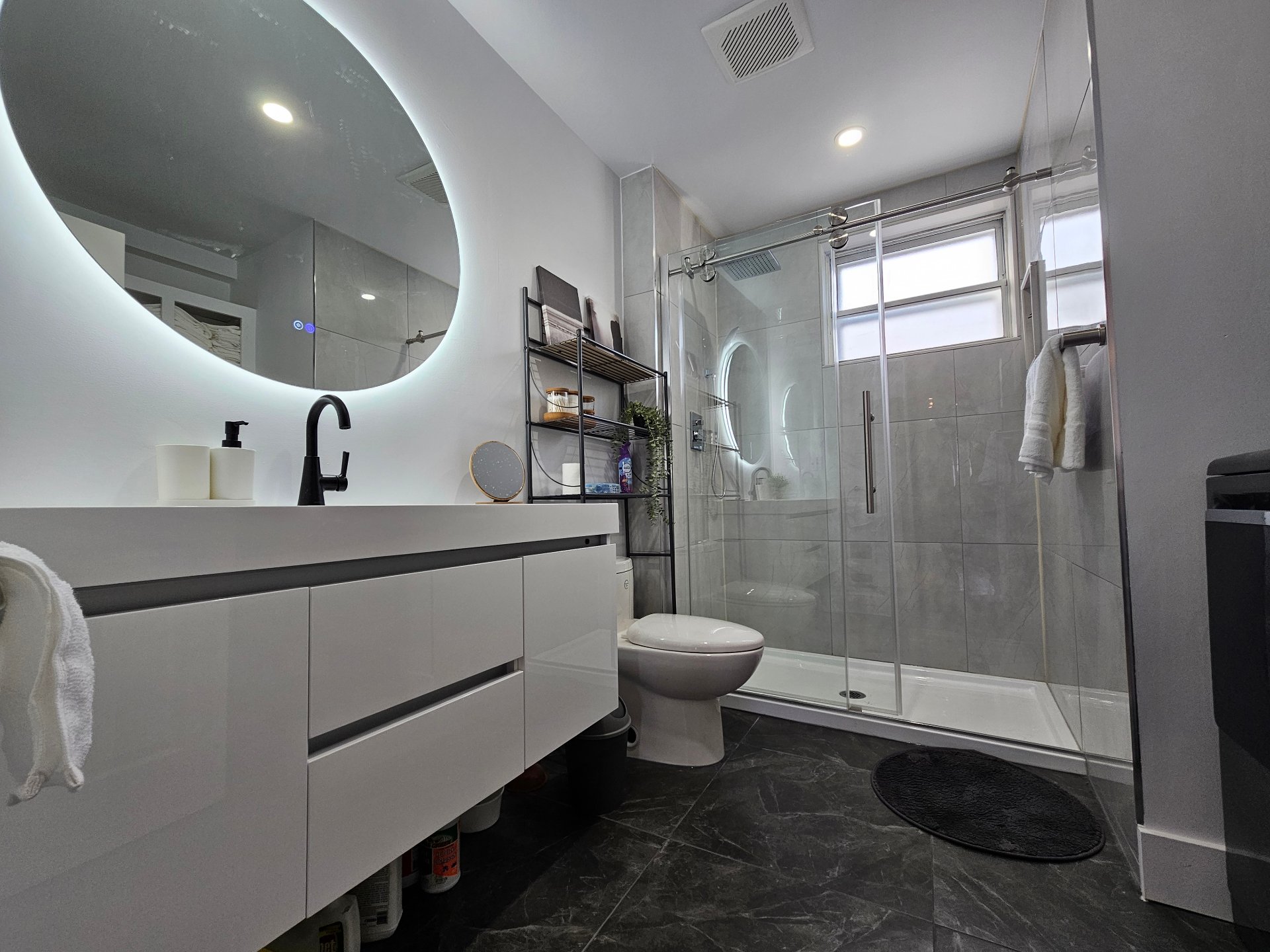 Photo - Bathroom