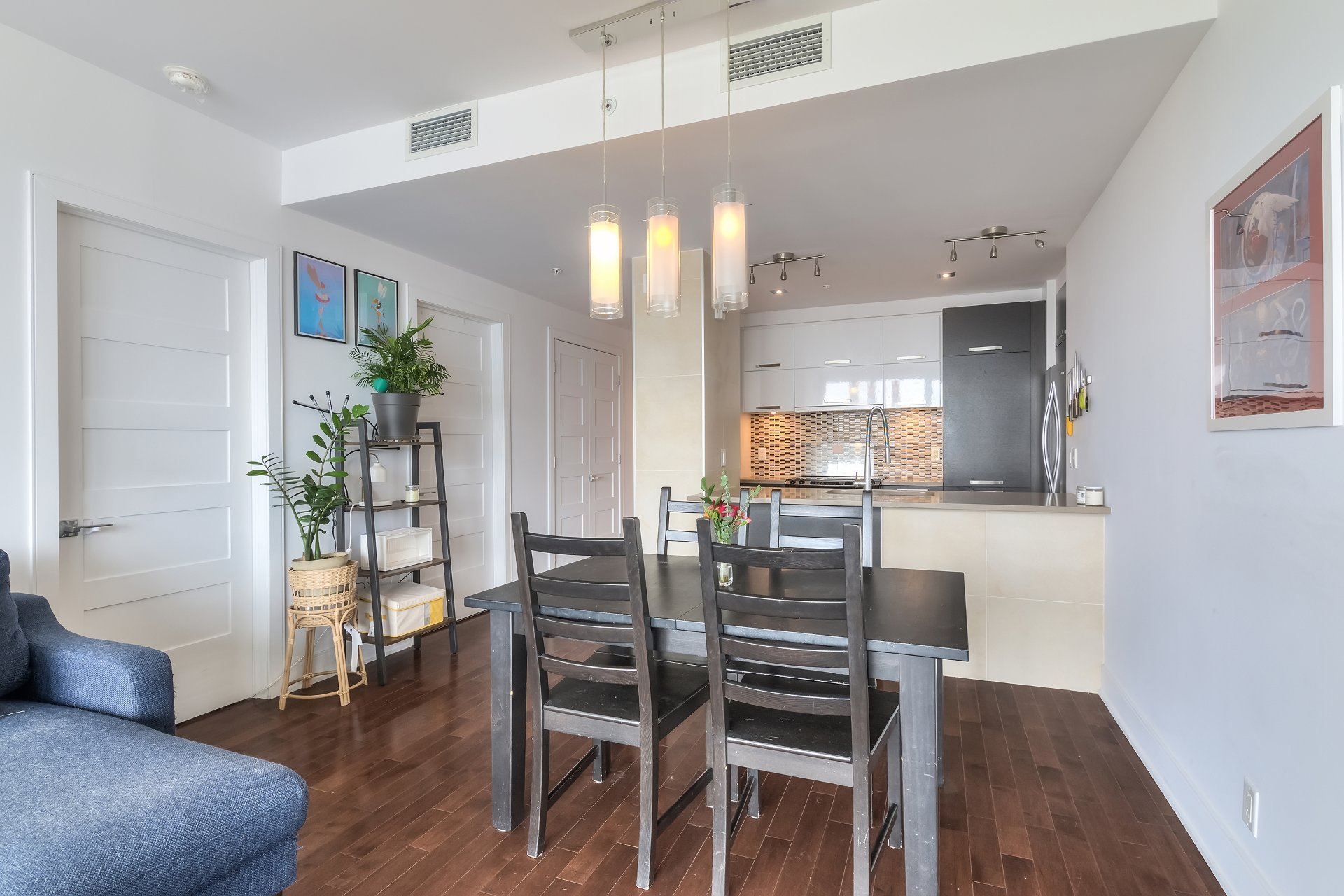 Photo - Dining room