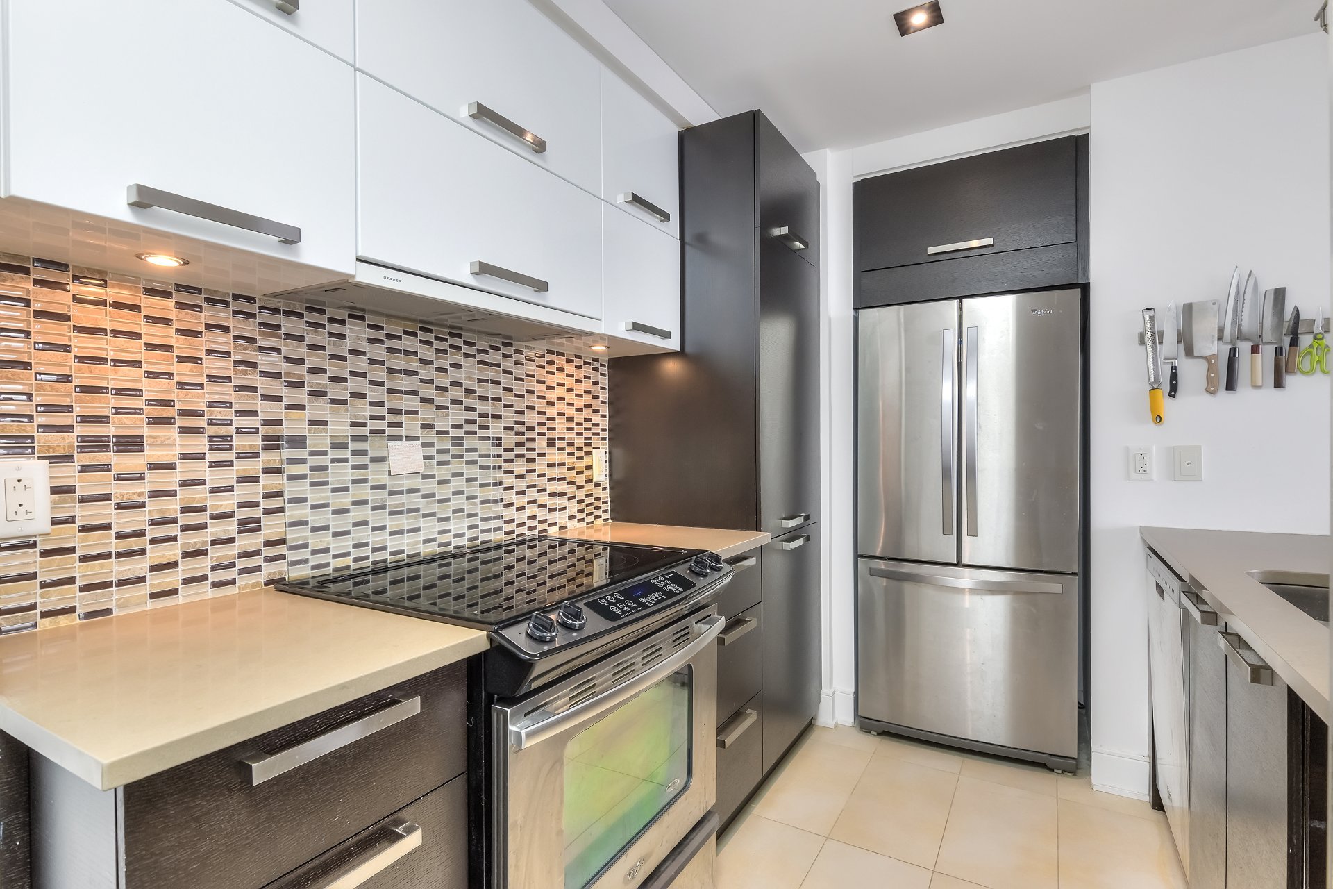 Photo - Kitchen