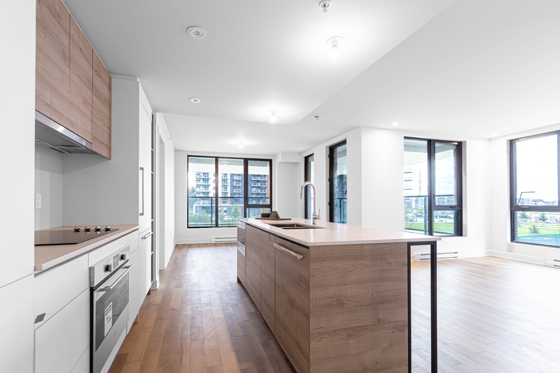 Photo - Kitchen