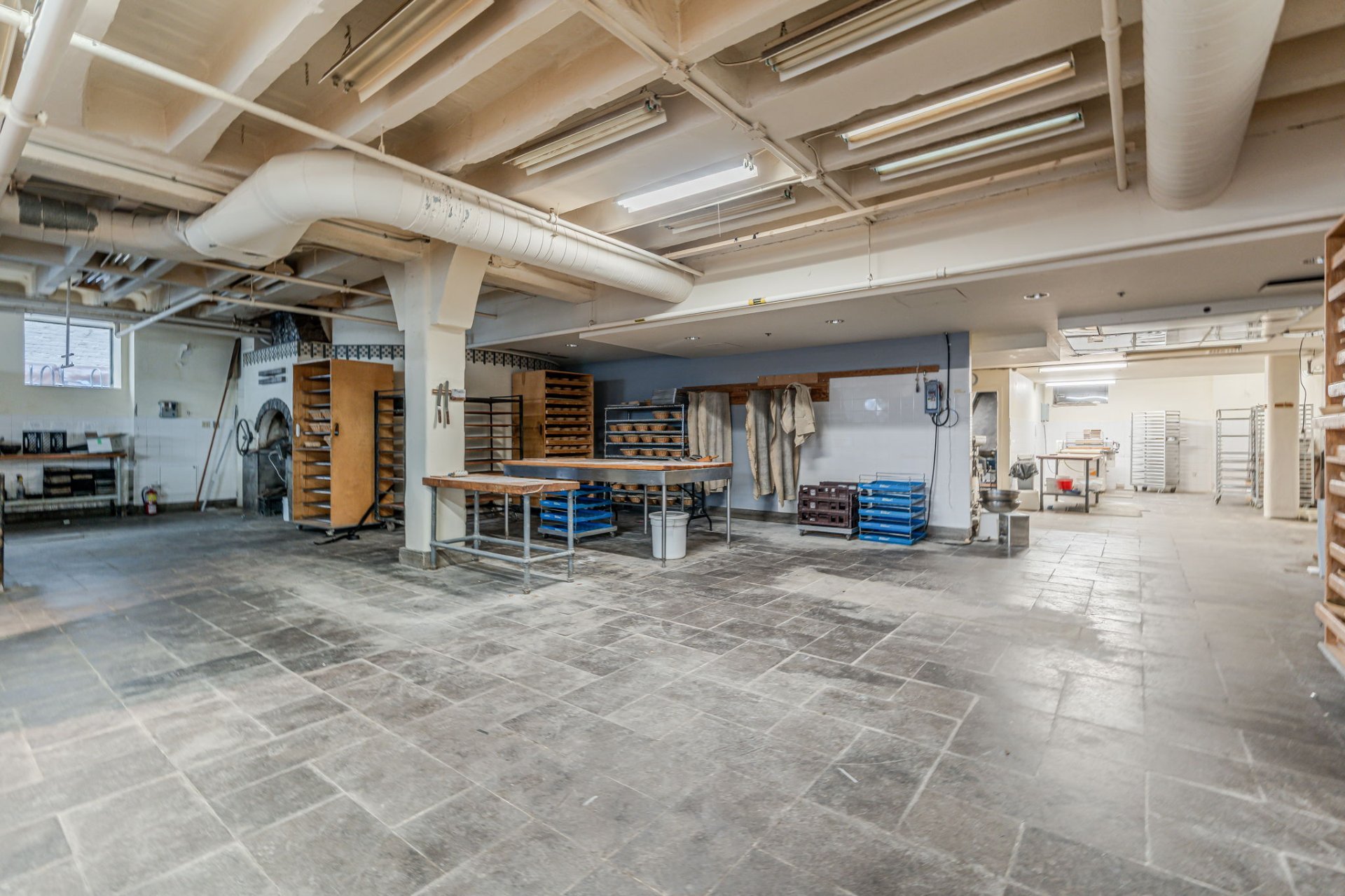 Photo - Interior