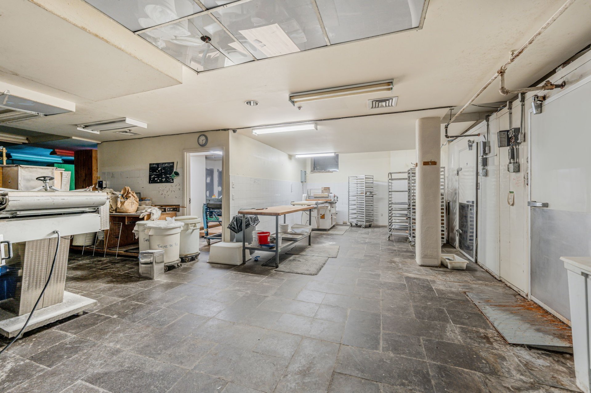 Photo - Interior