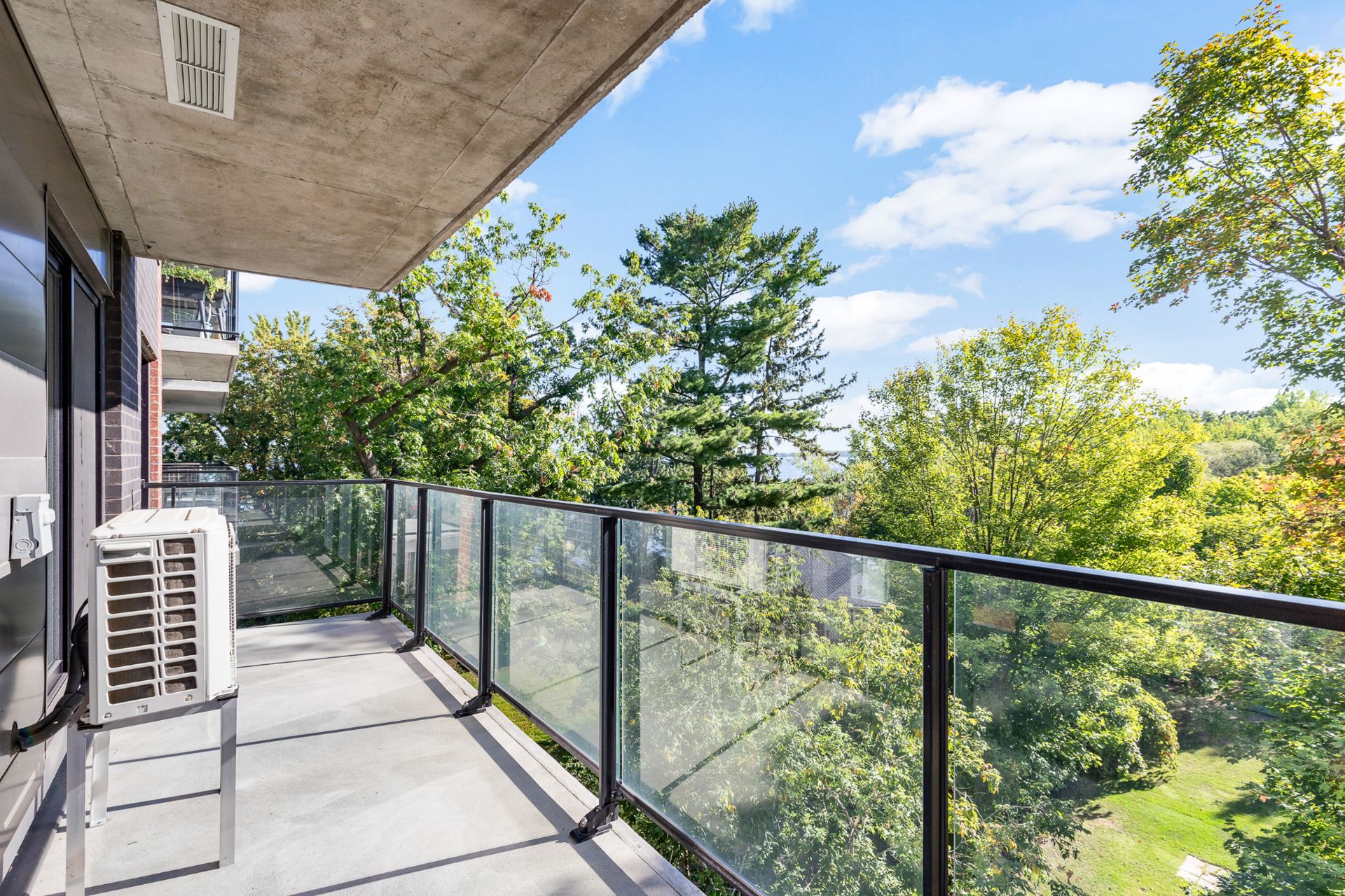 Photo - Balcon
