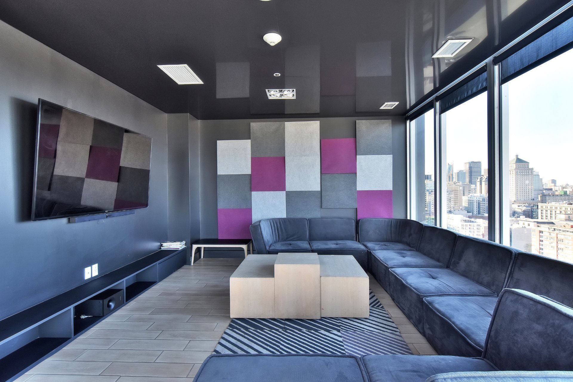 Photo - Common room