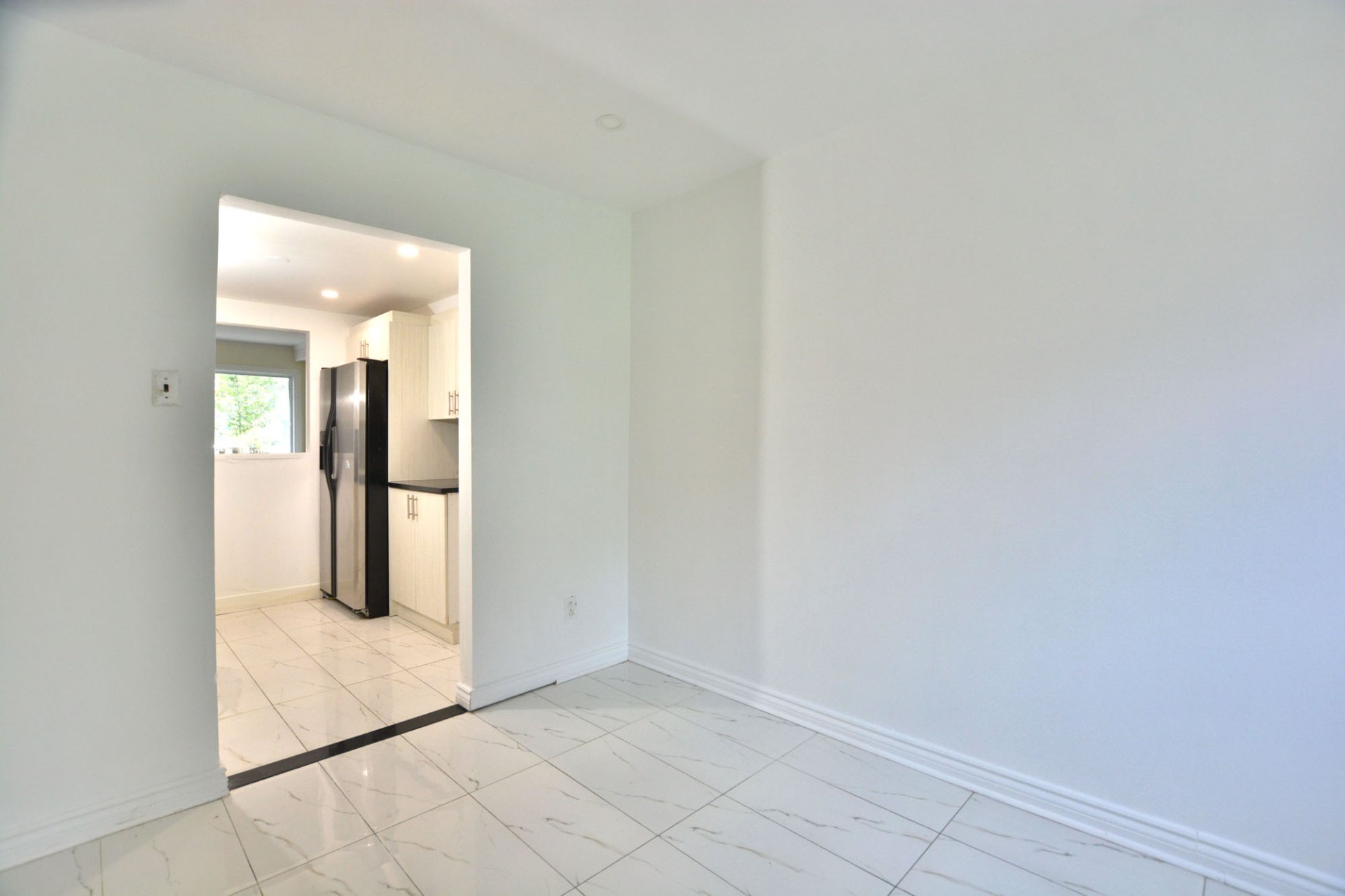 Photo - Dining room