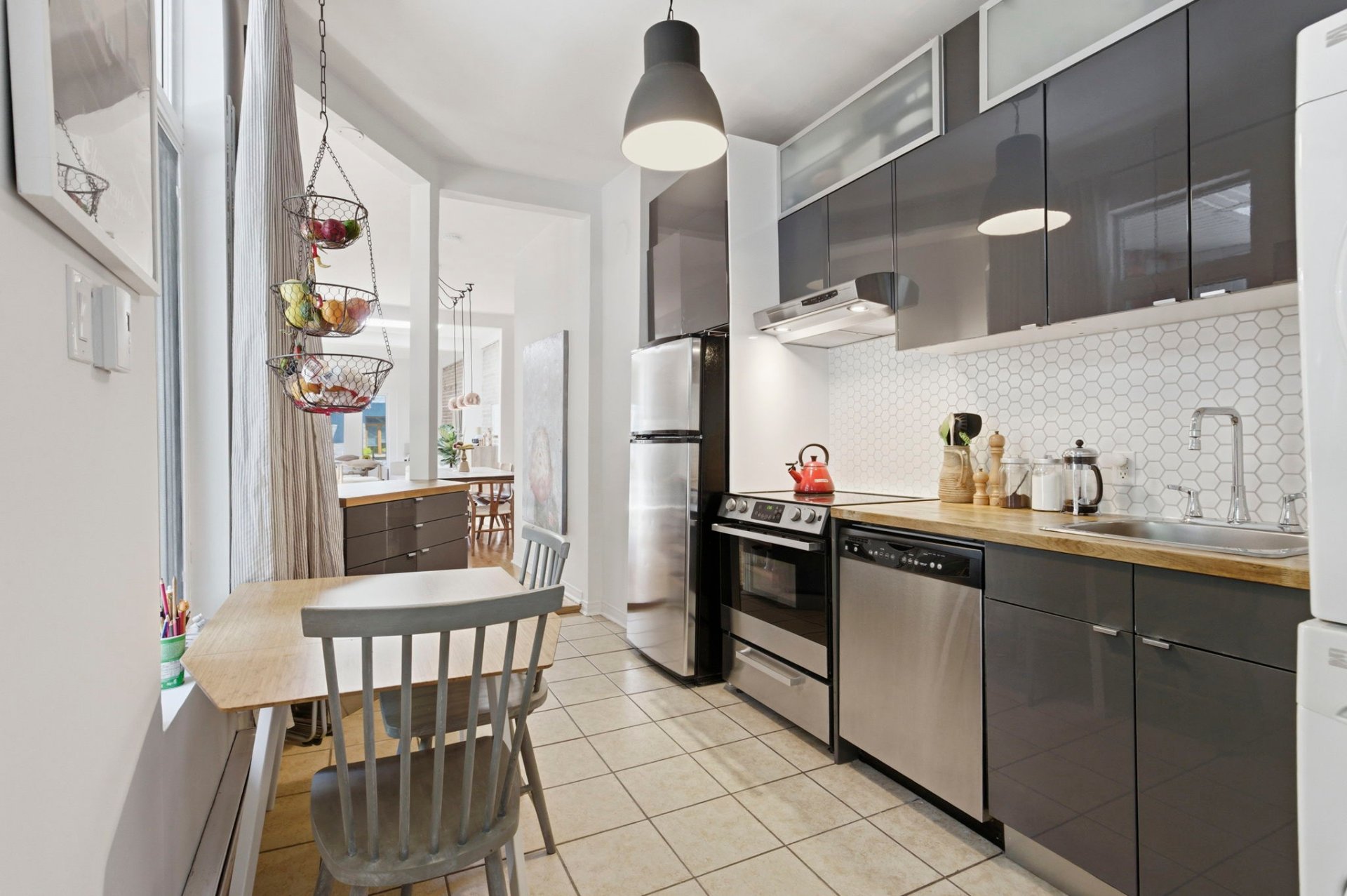 Photo - Kitchen