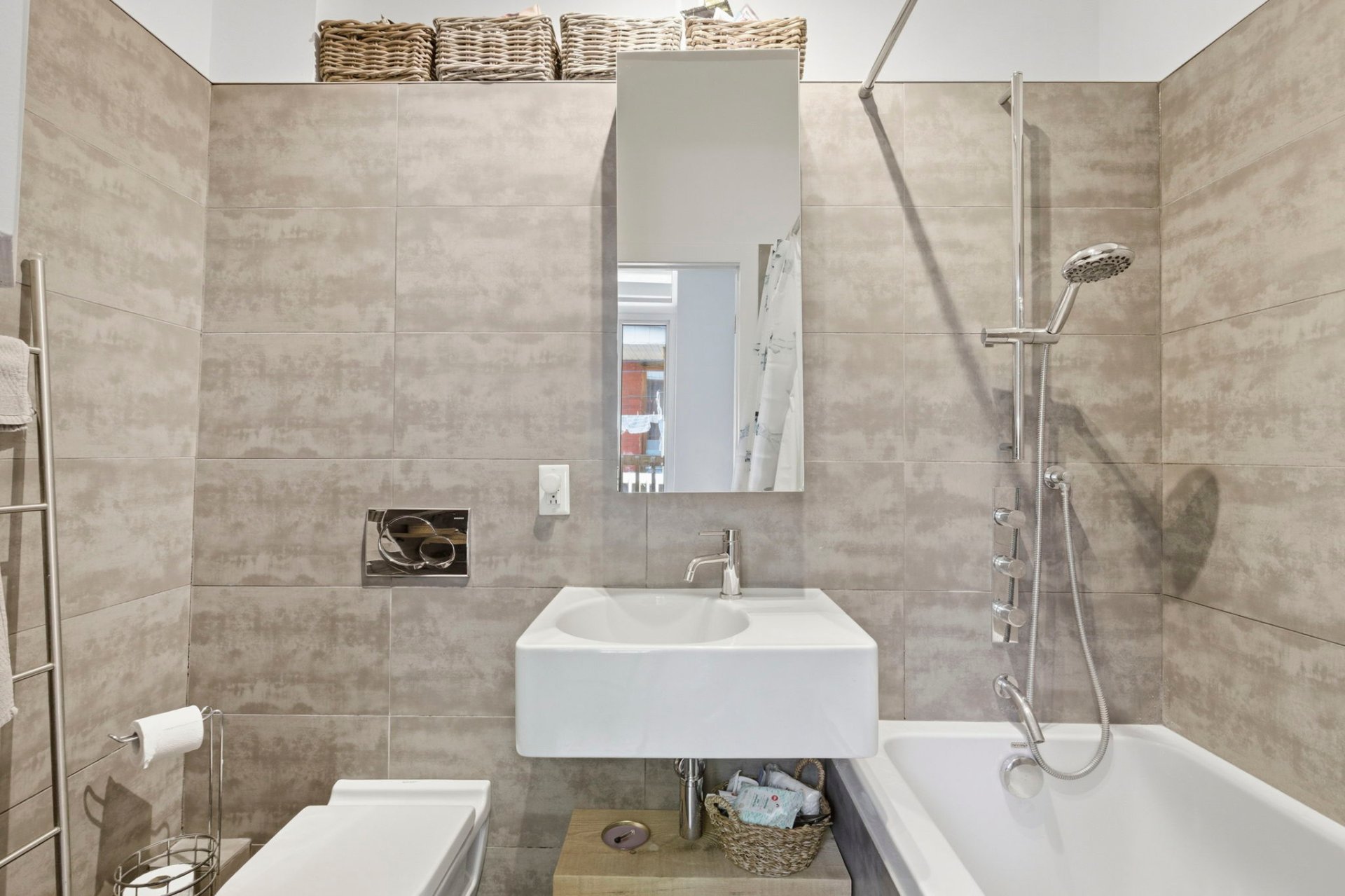 Photo - Bathroom