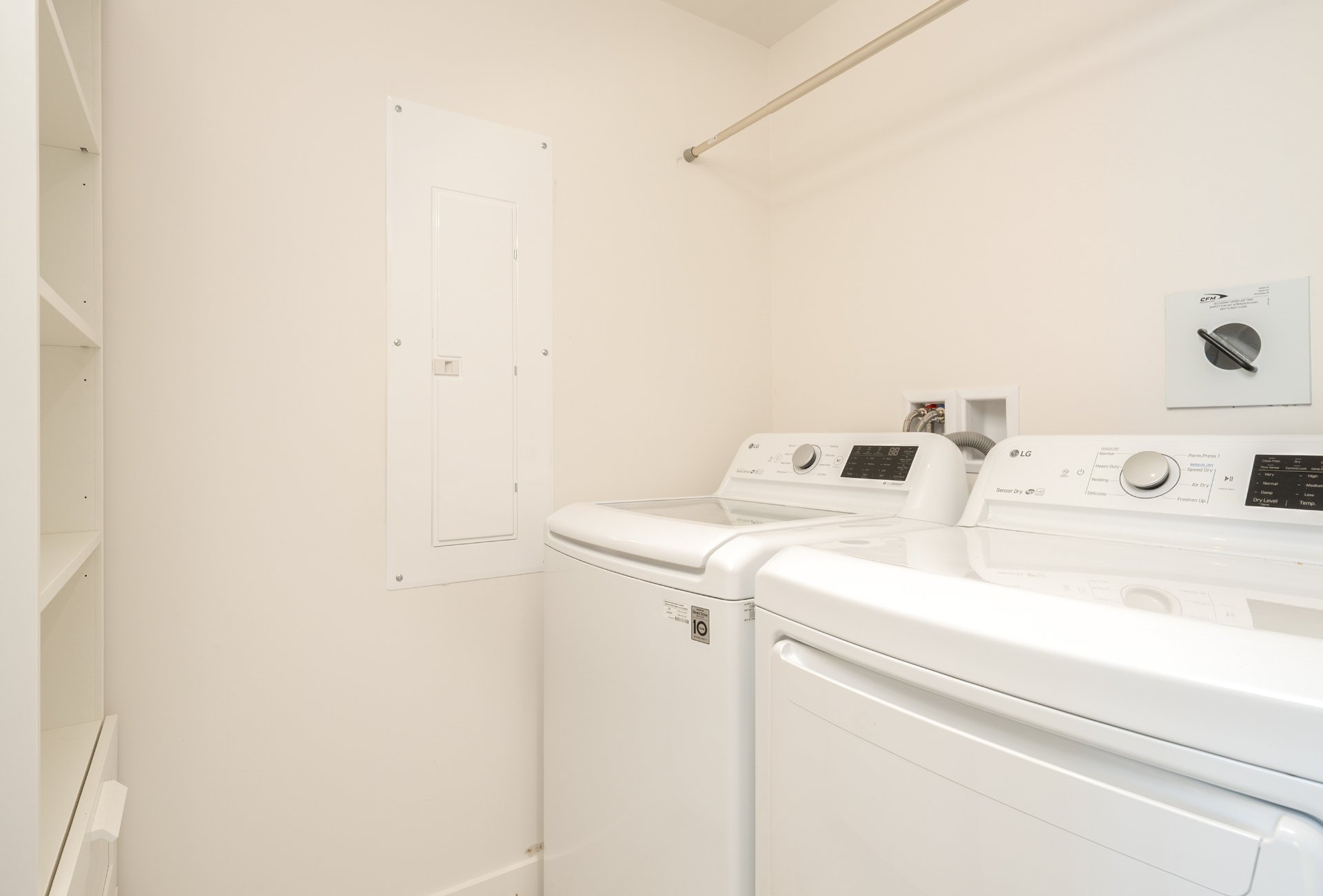 Photo - Laundry room