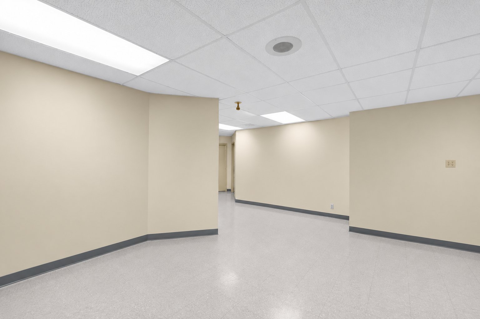 Photo - Interior