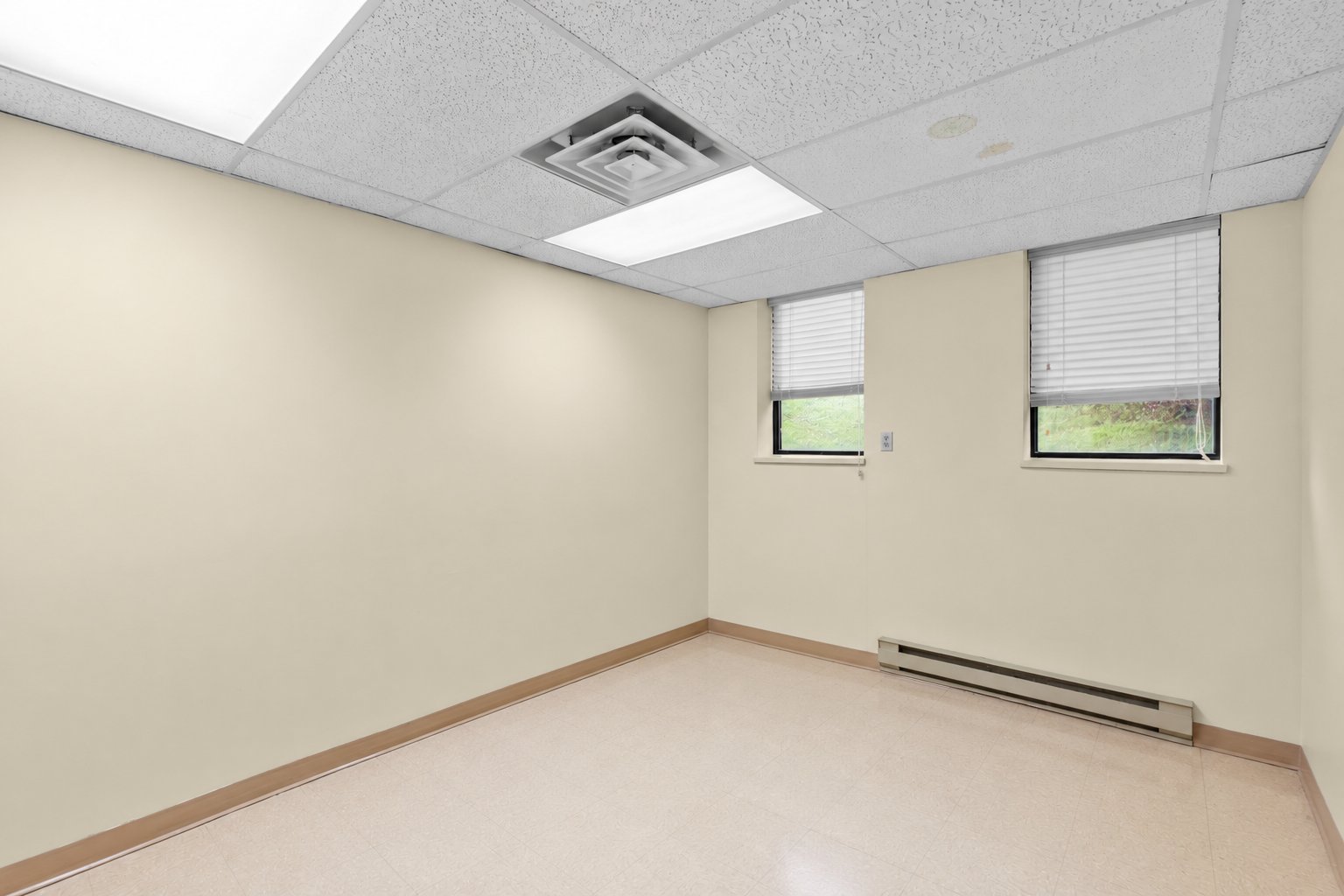 Photo - Interior