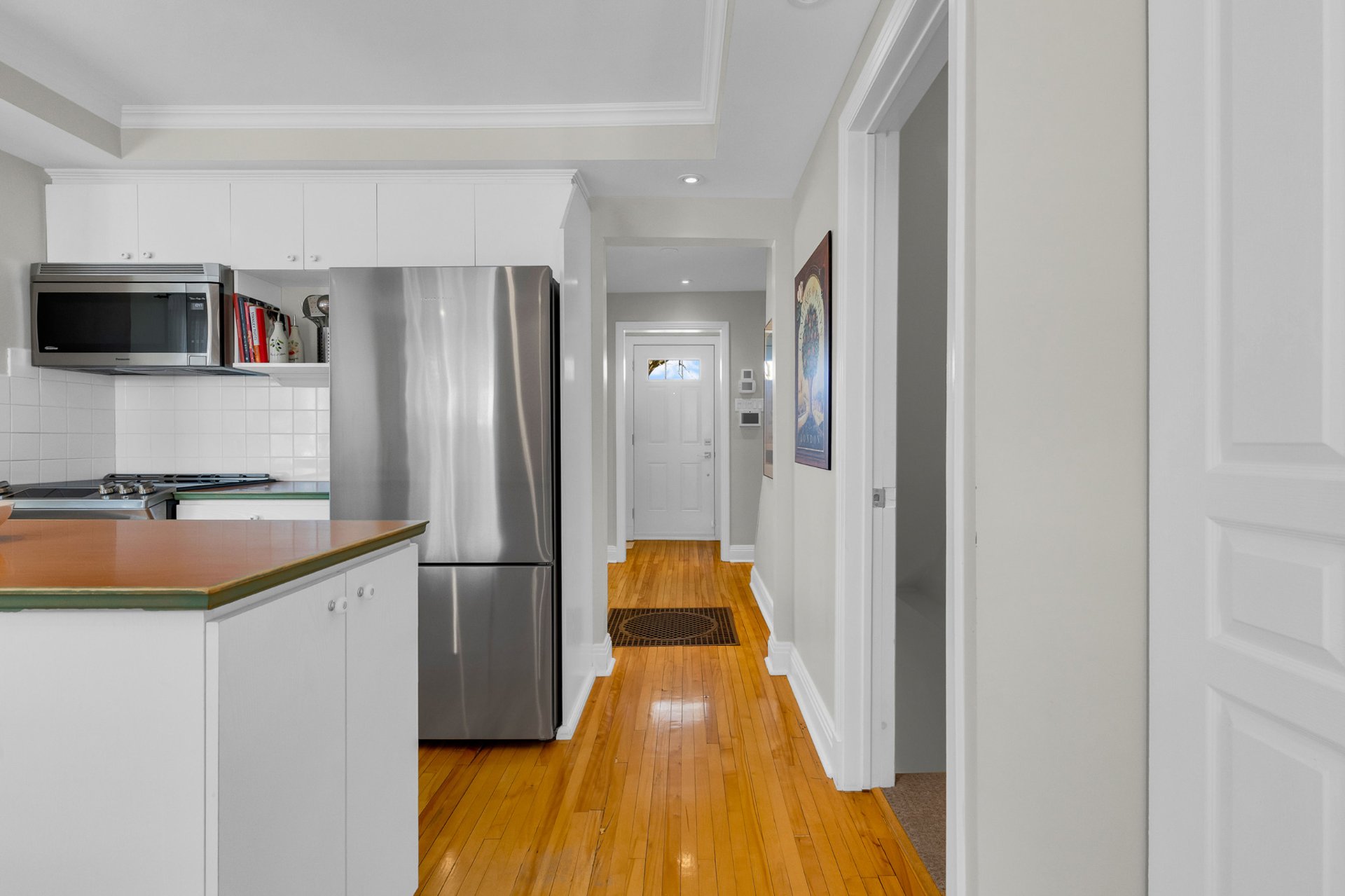 Photo - Kitchenette