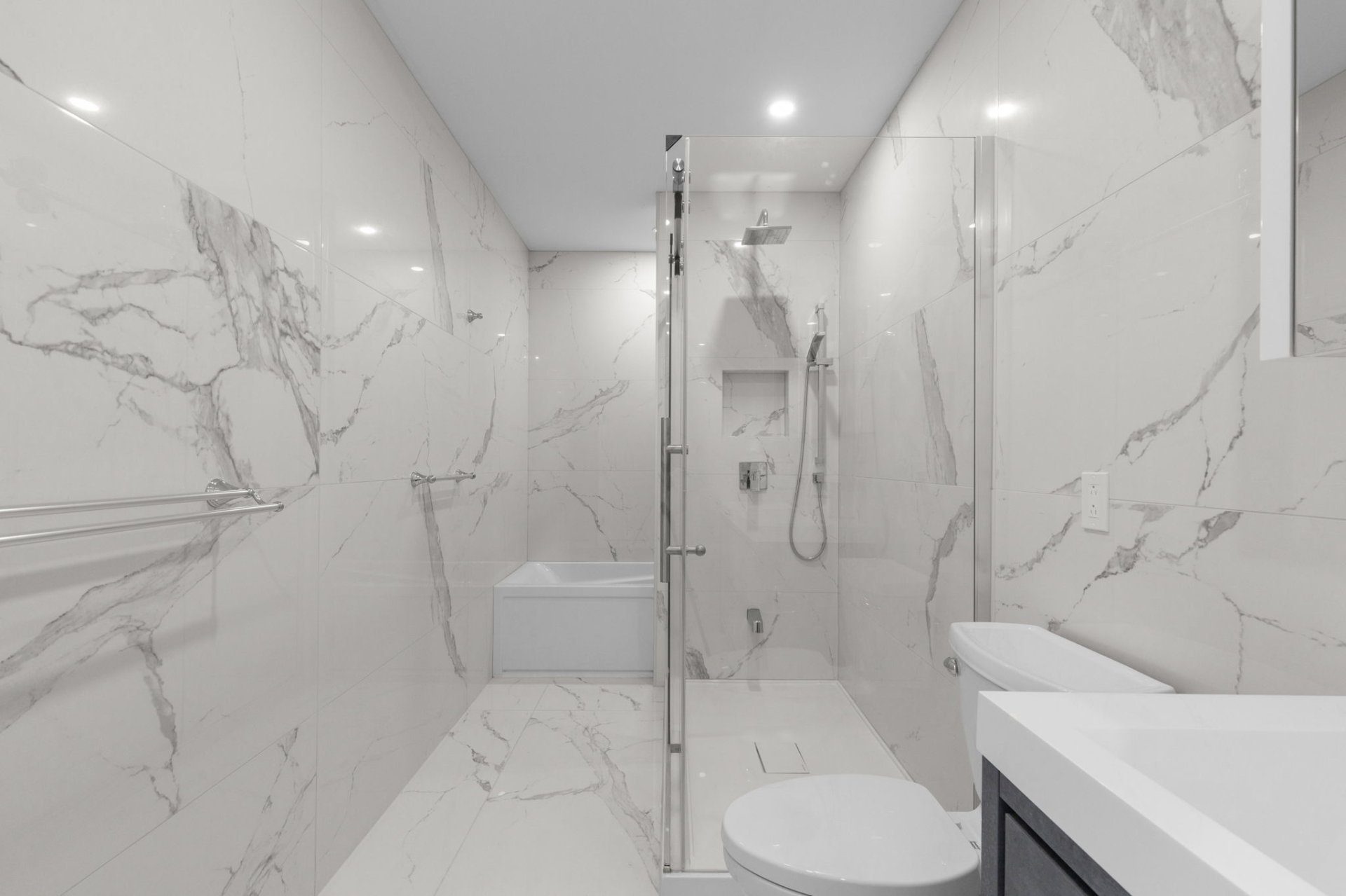 Photo - Salle de bains attenante à la CCP