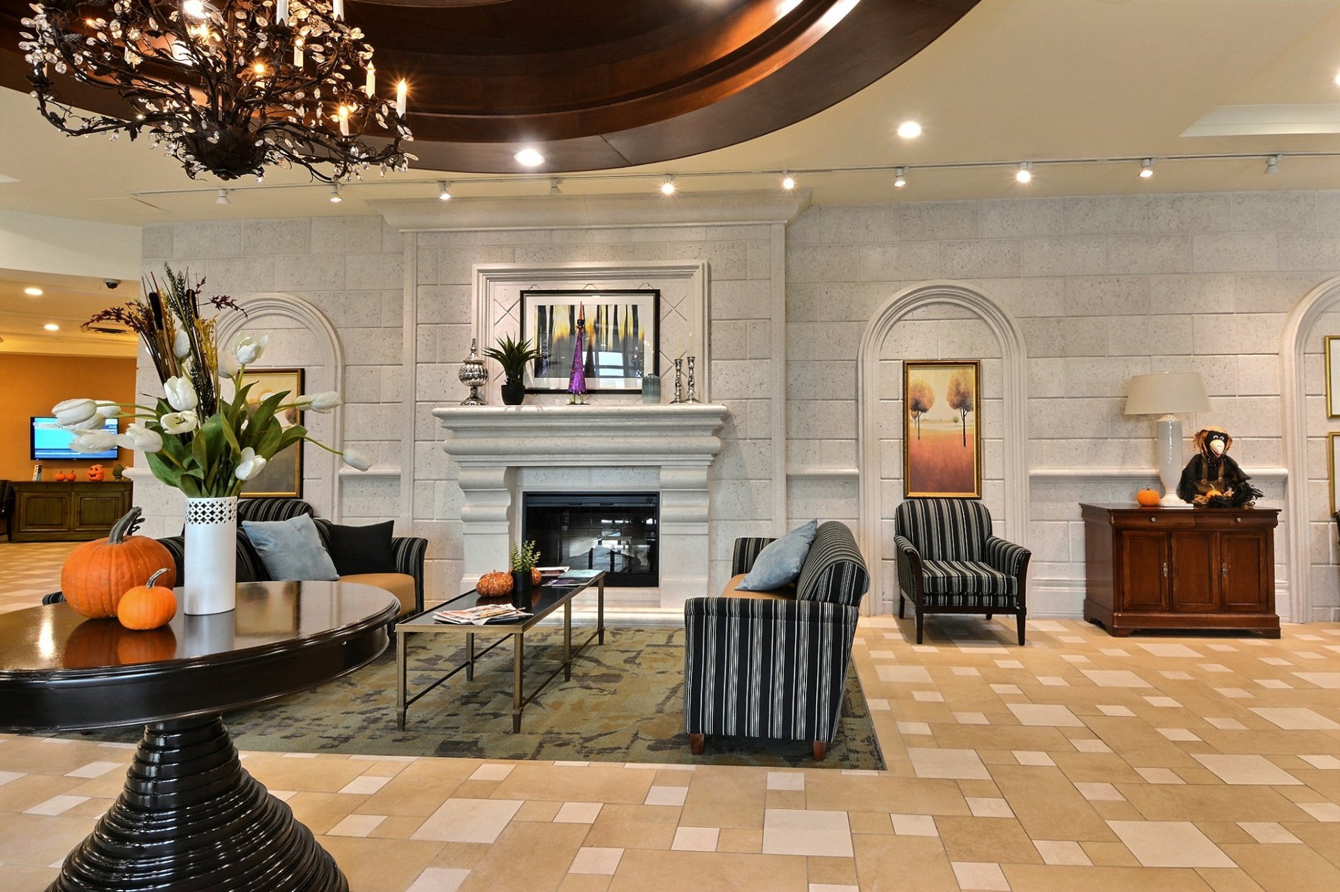 Photo - Reception Area