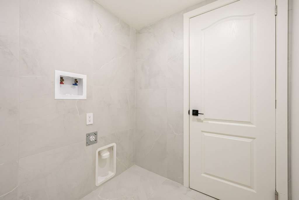 Photo - Laundry room