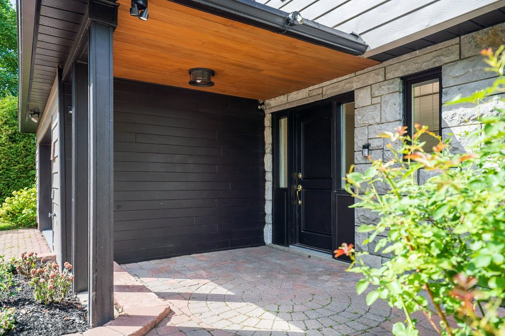 Photo - Exterior entrance