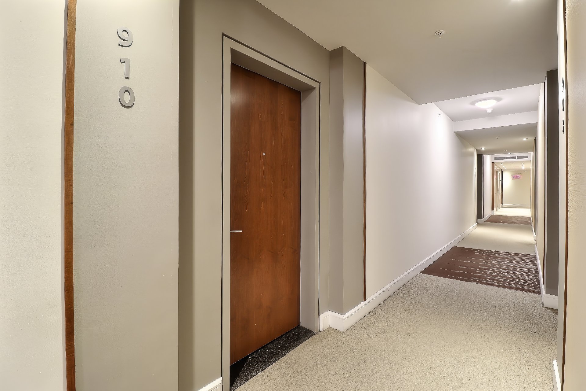 Photo - Entrée extérieure