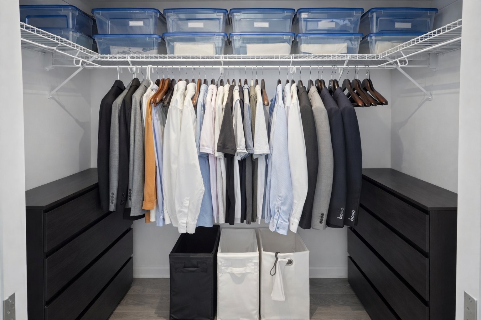 Photo - Walk-in closet