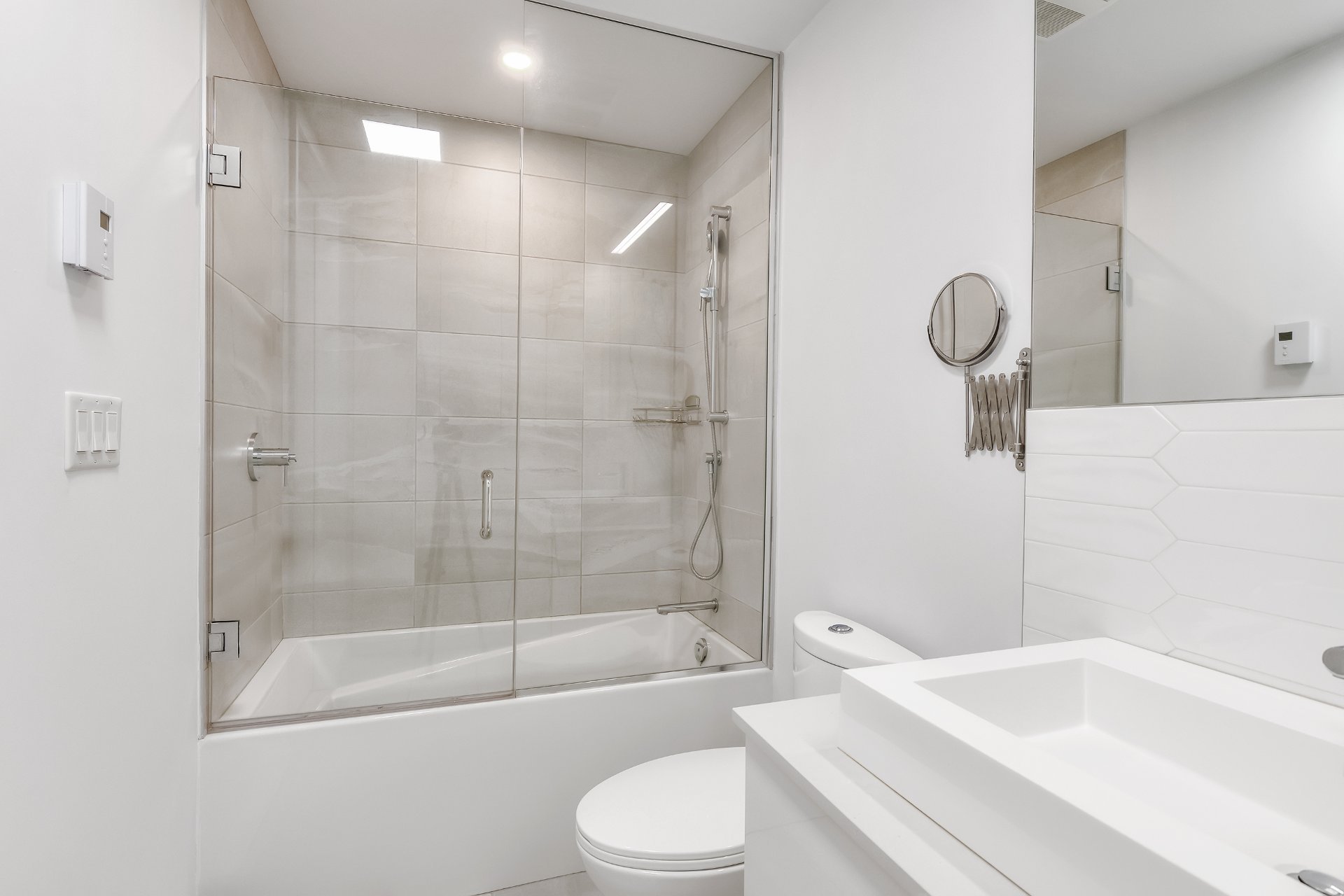 Photo - Salle de bains attenante à la CCP