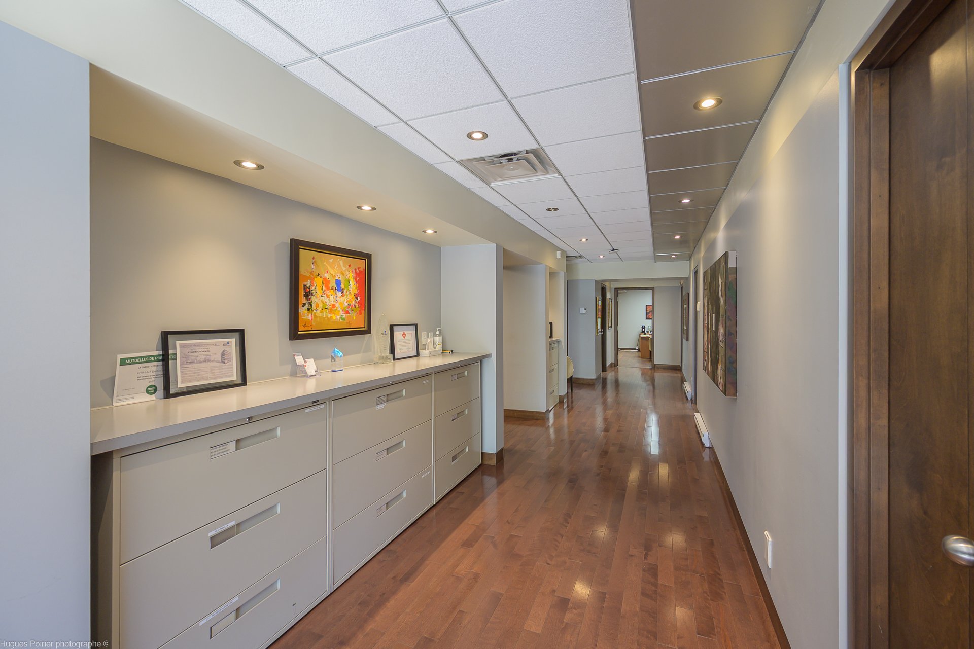 Photo - PASAGEWAY