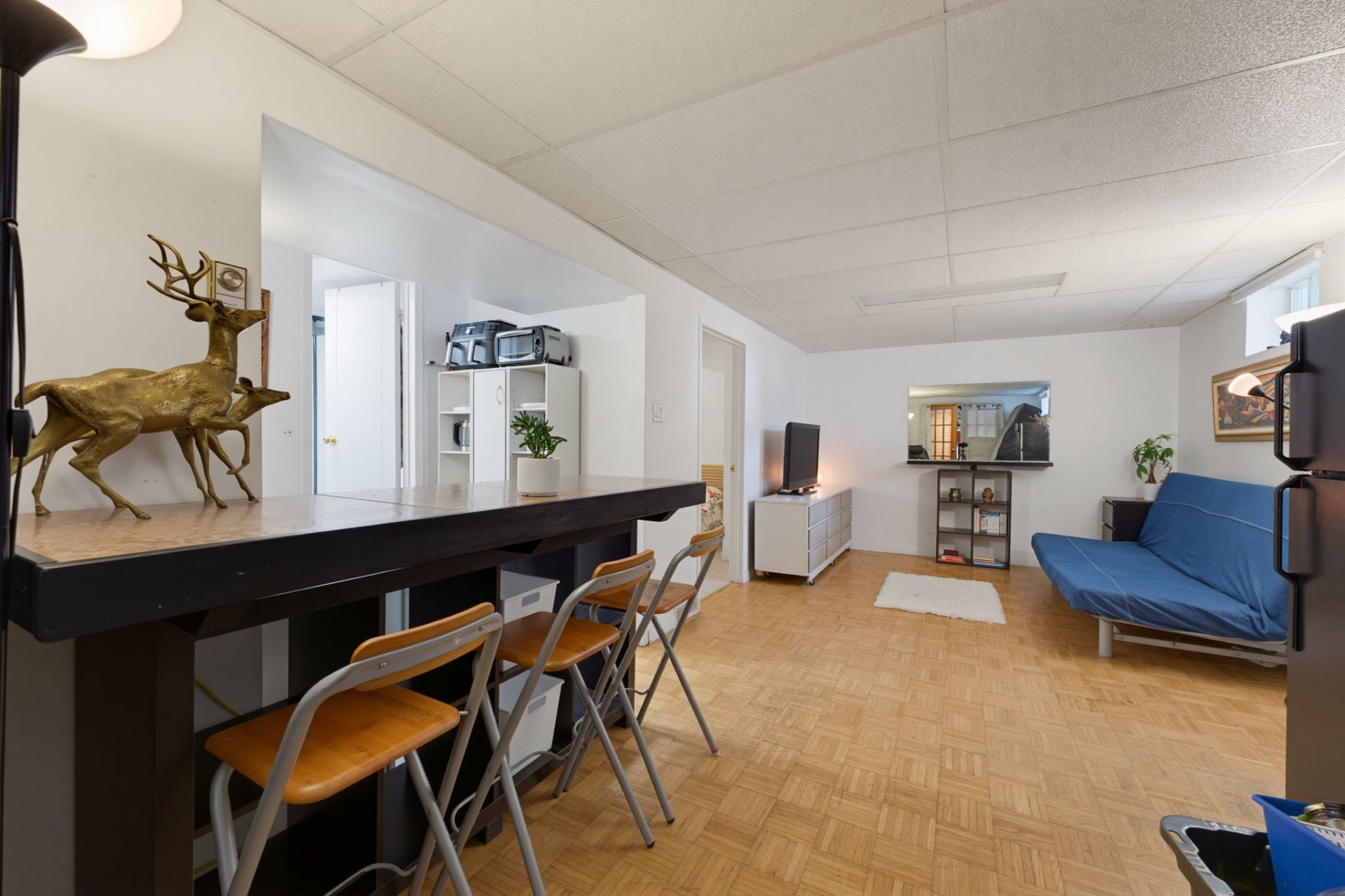 Photo - Family room