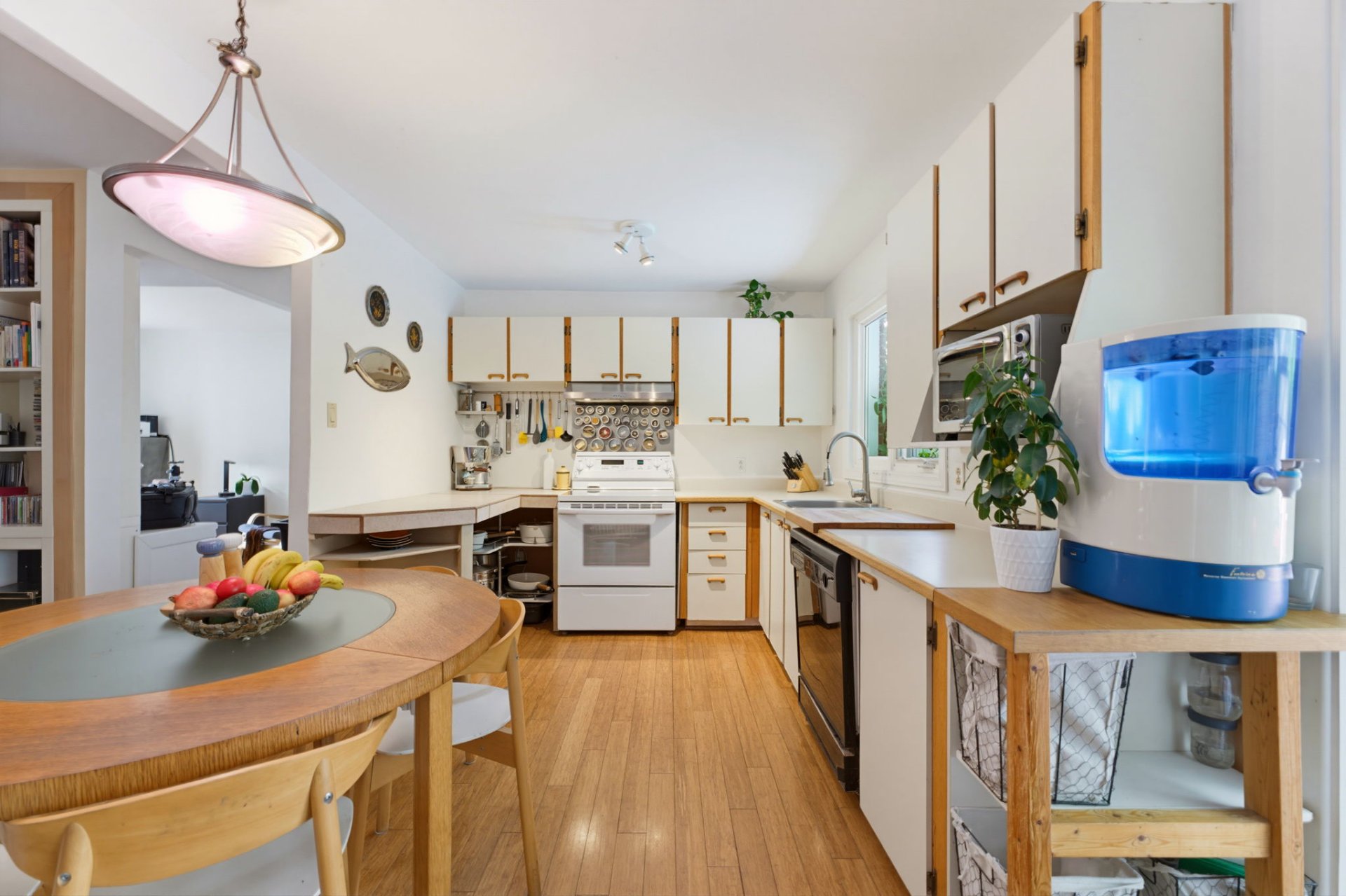 Photo - Kitchen