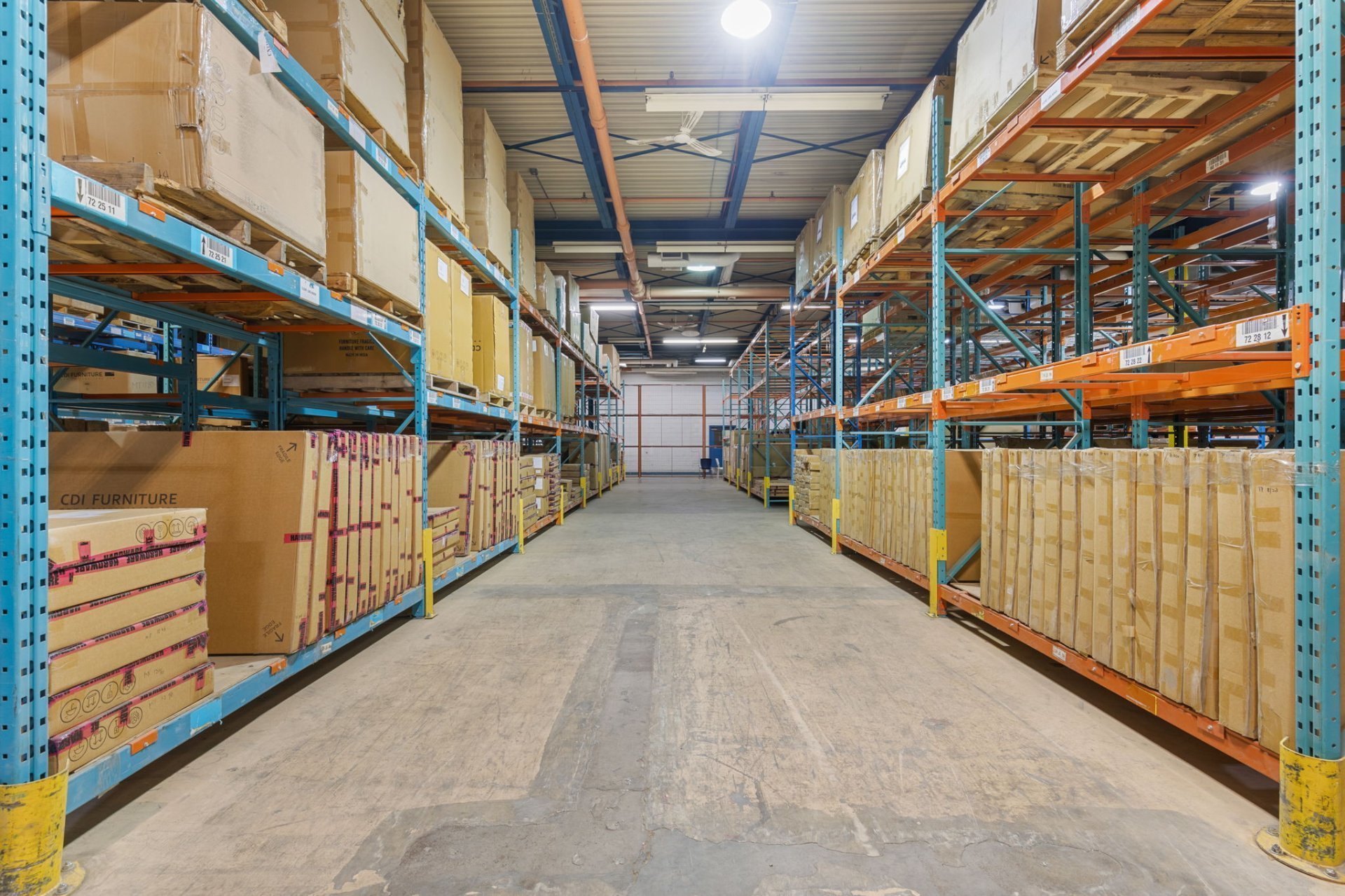 Photo - Entrepôt