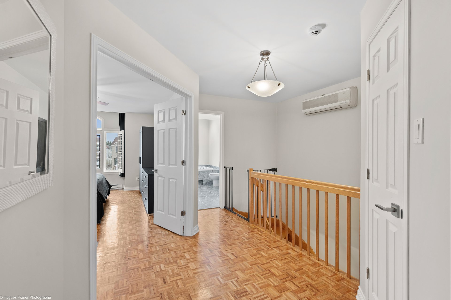 Photo - Mezzanine