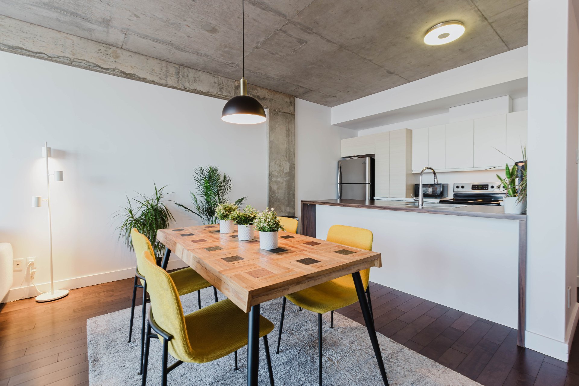Photo - Dining room