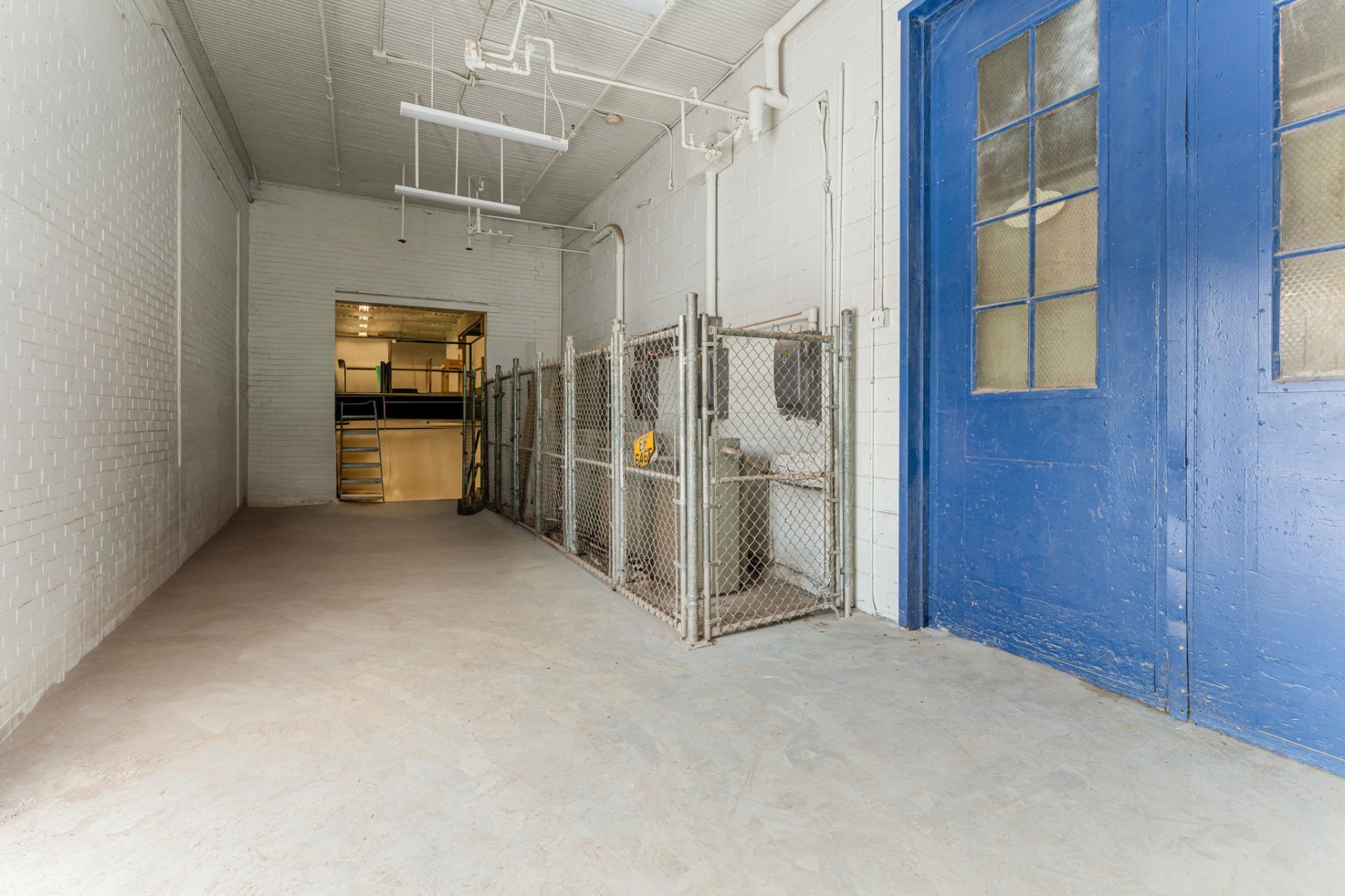 Photo - Interior