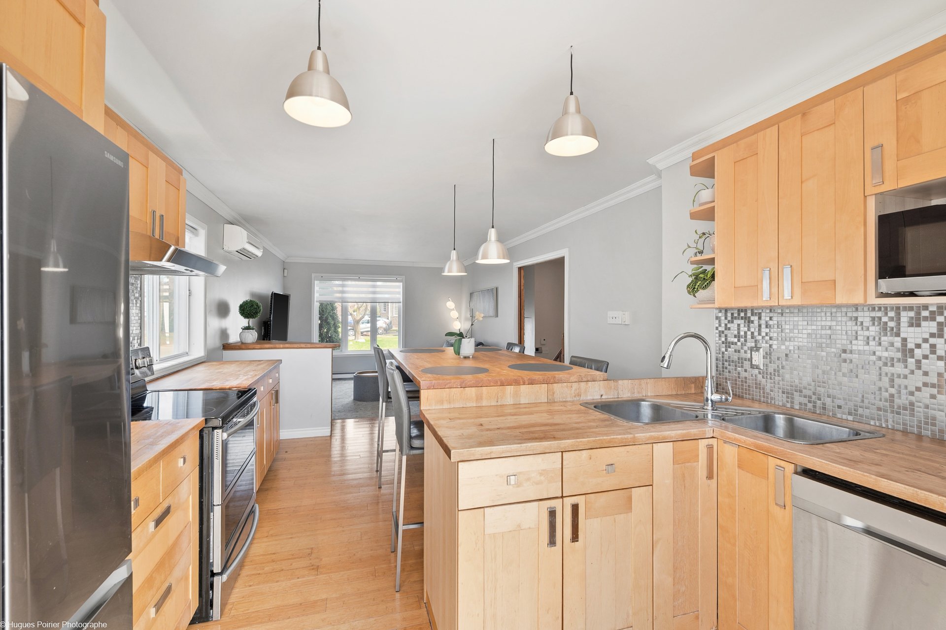 Photo - Kitchen