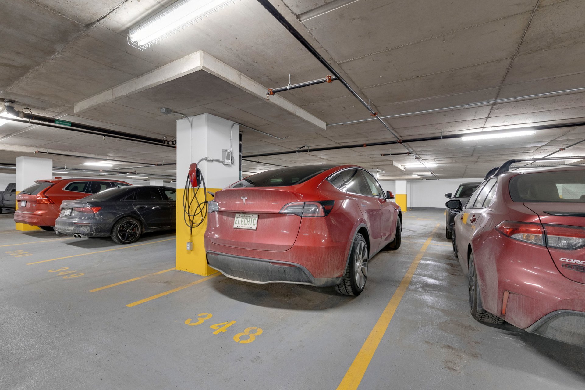 Photo - Stationnement