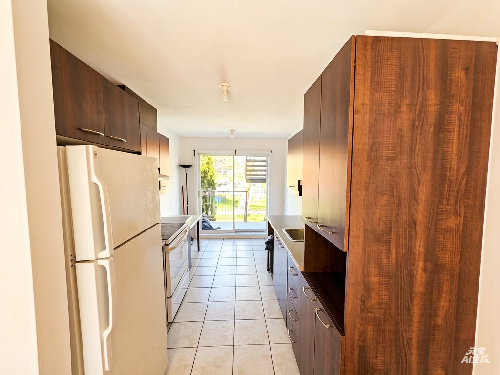 Photo - Kitchen